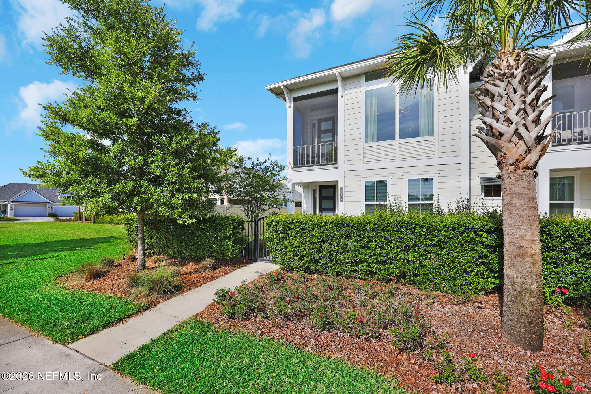 401 CRESTVIEW Drive