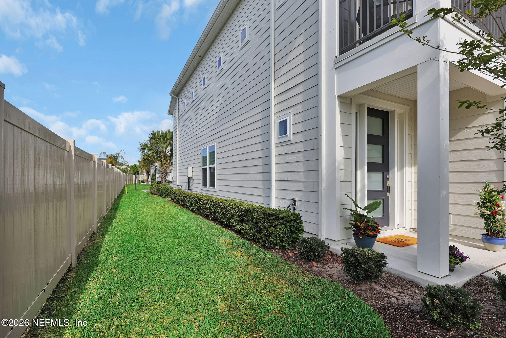 401 CRESTVIEW Drive