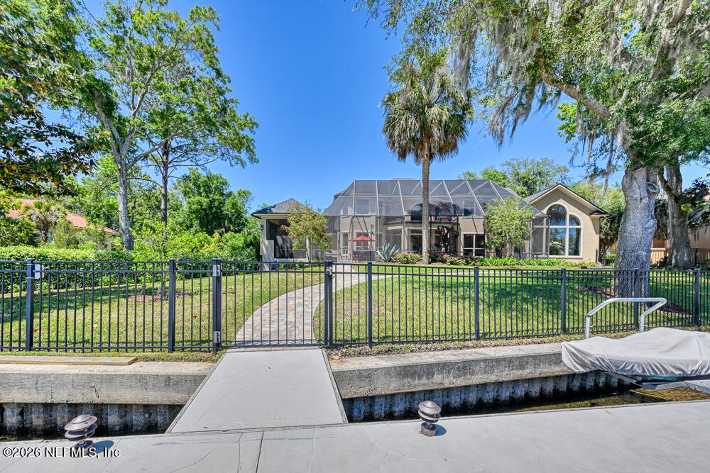 13656 CHARTER Court
