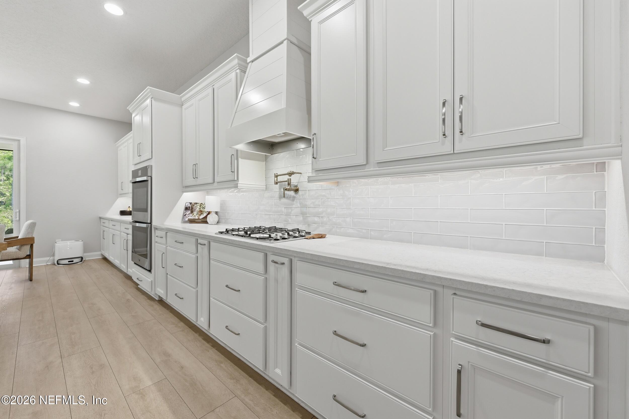 659 SEAGROVE Drive