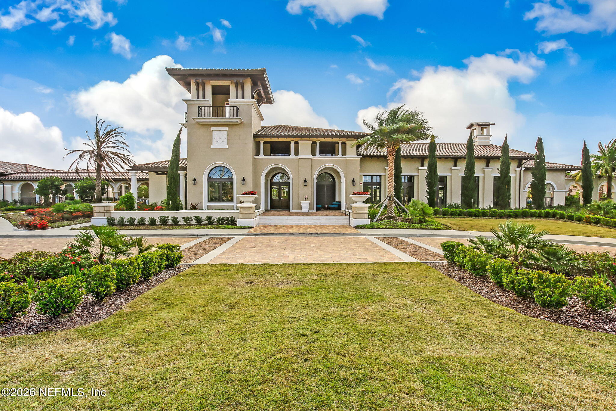 2852 CASSIA Lane