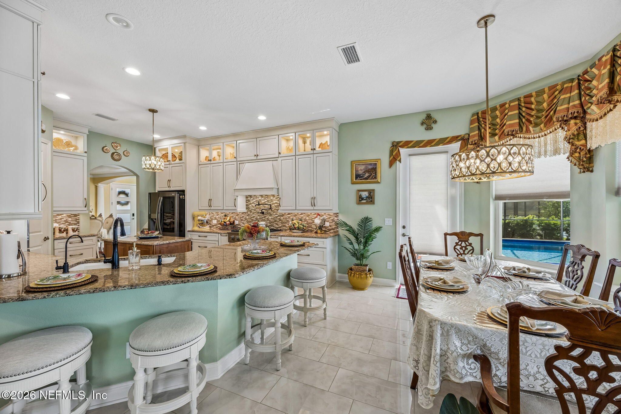 2852 CASSIA Lane