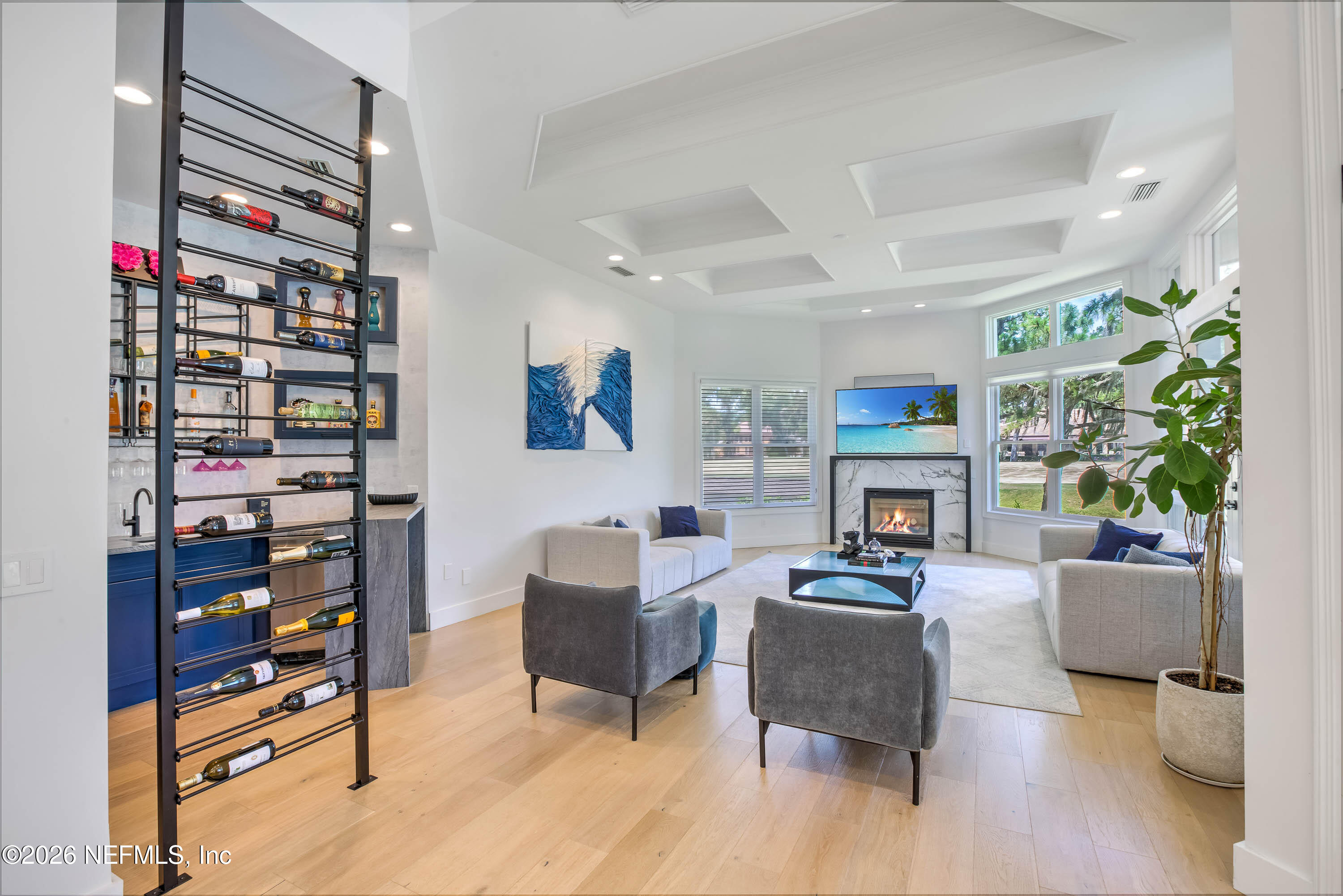 108 PLANTERS ROW W