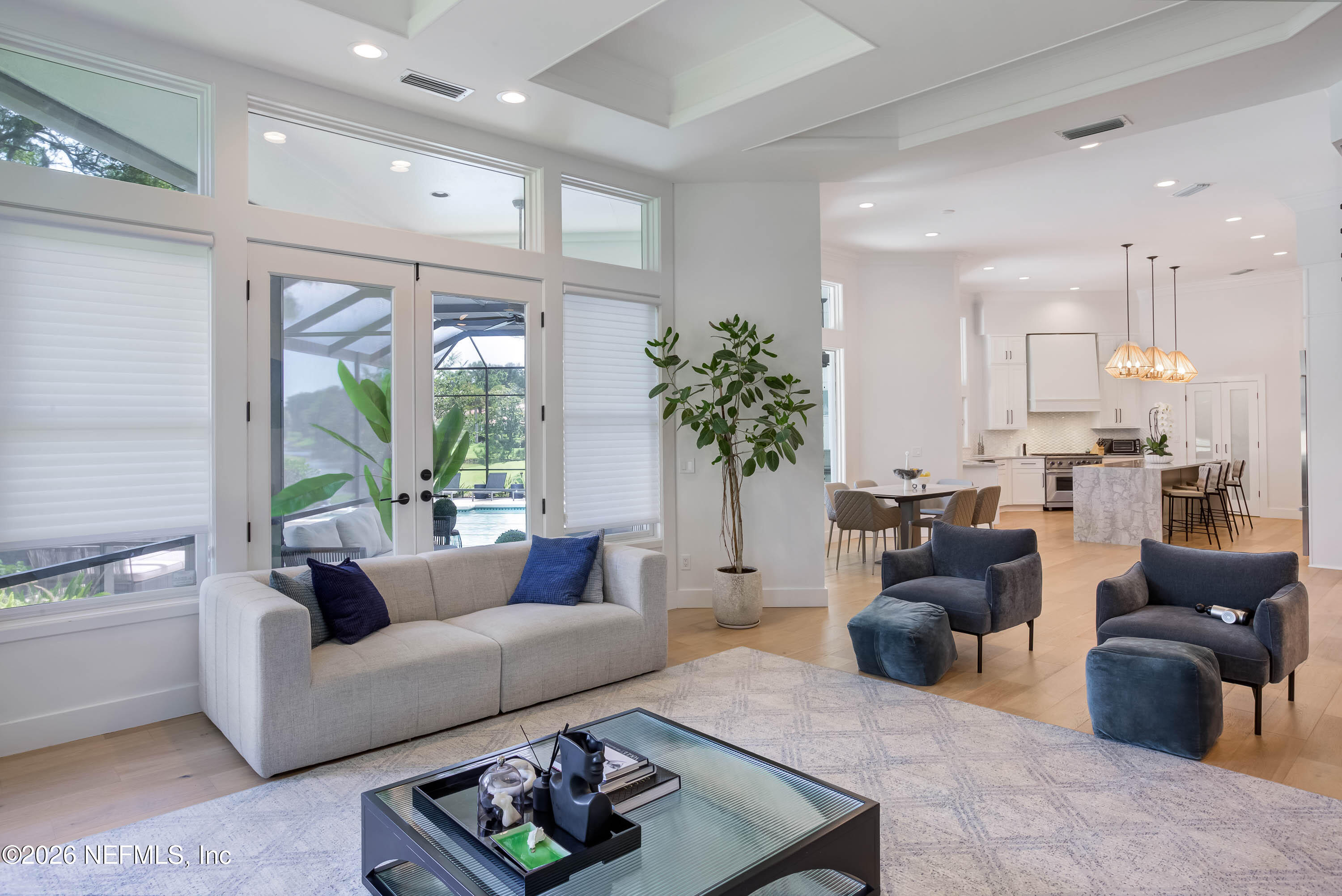108 PLANTERS ROW W