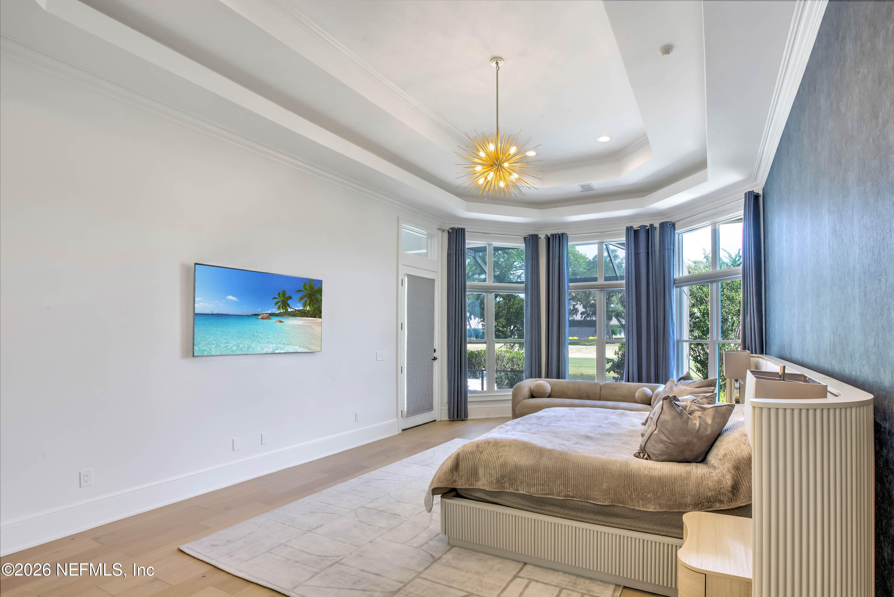 108 PLANTERS ROW W