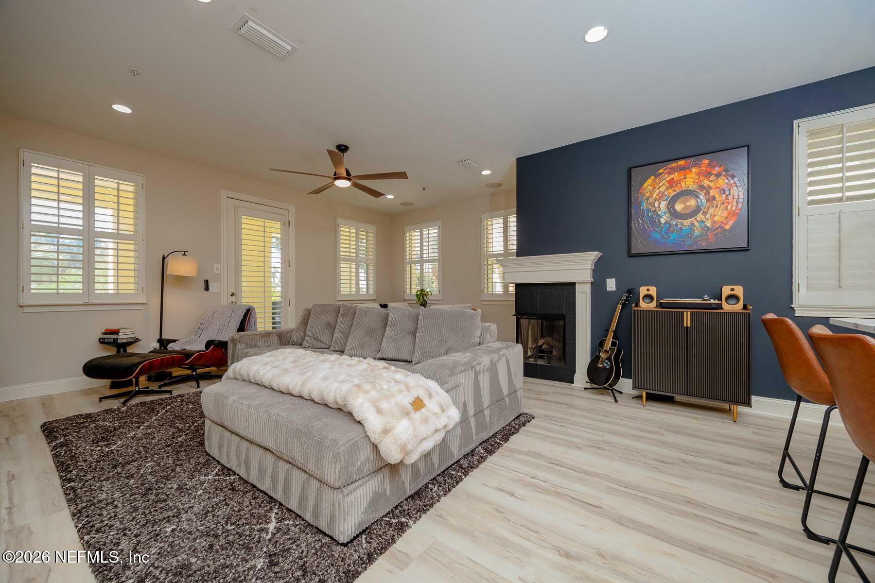 117 SEA GROVE Lane