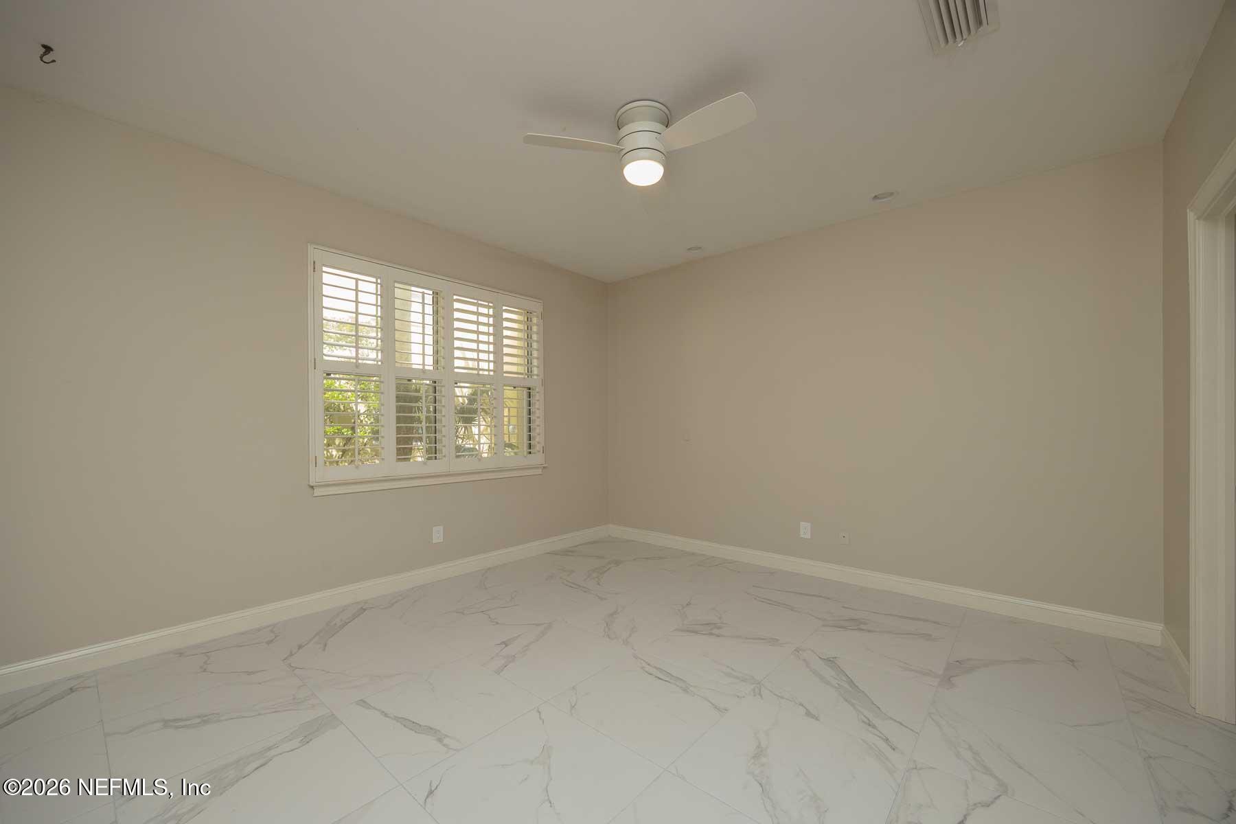 117 SEA GROVE Lane