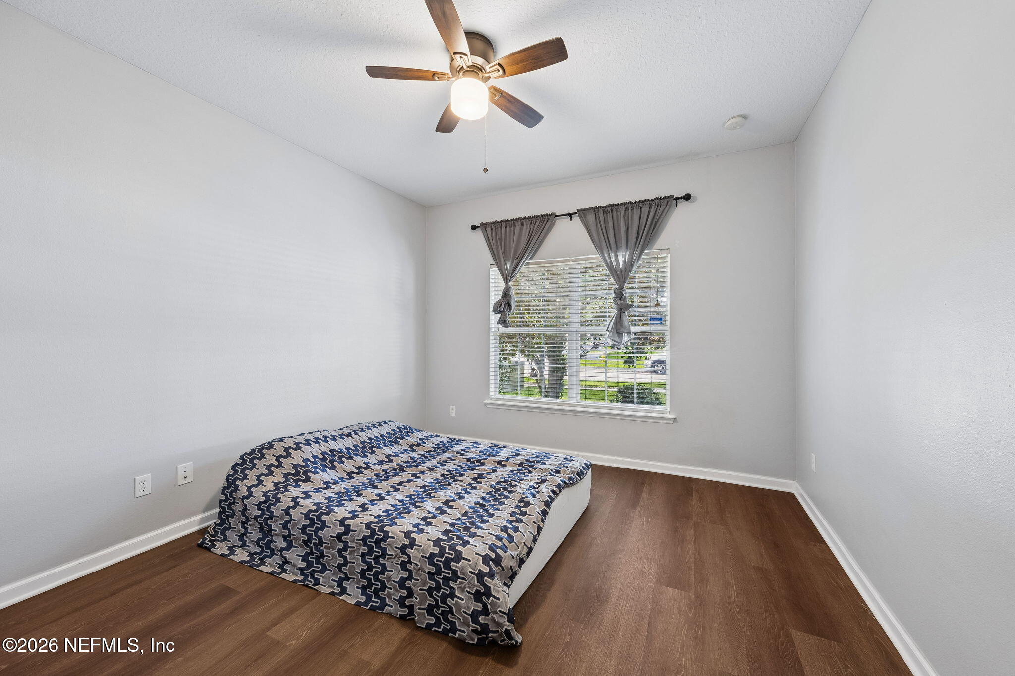 5907 WIND CAVE Lane