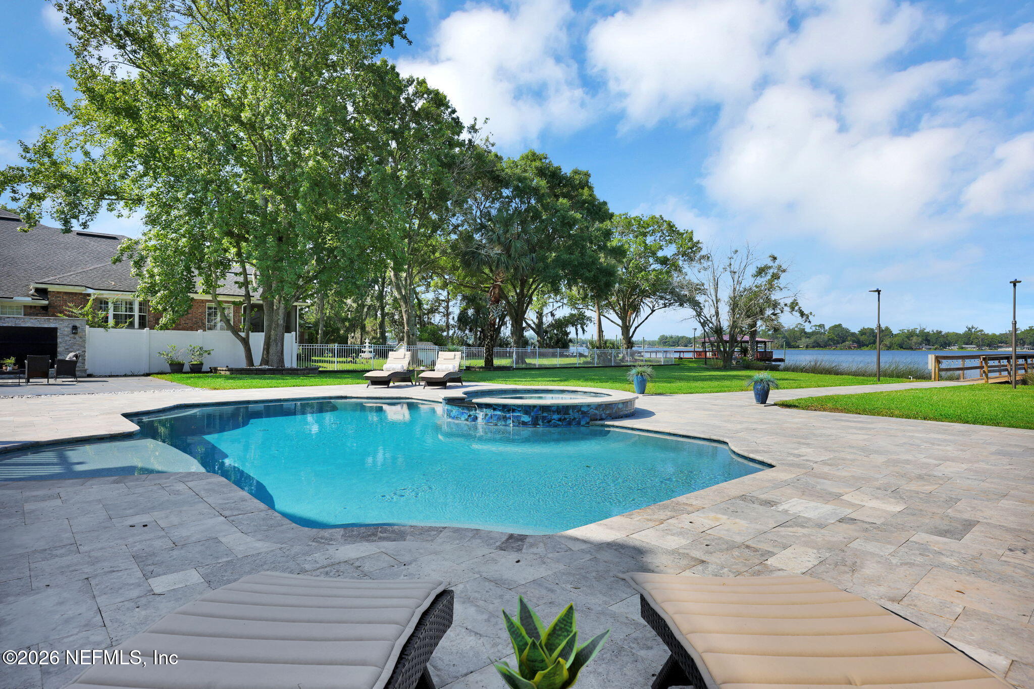 580 BROWARD Road