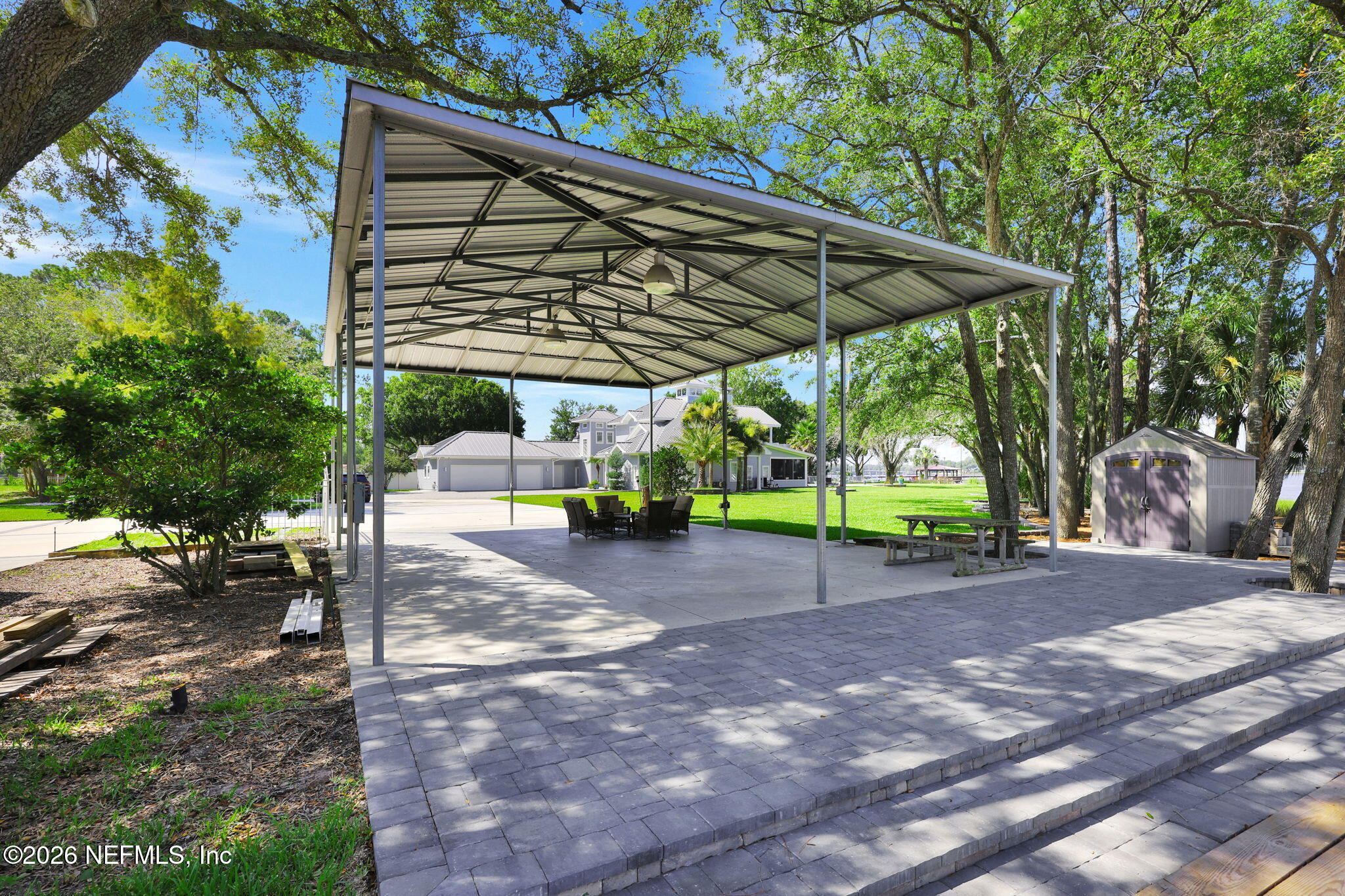 580 BROWARD Road