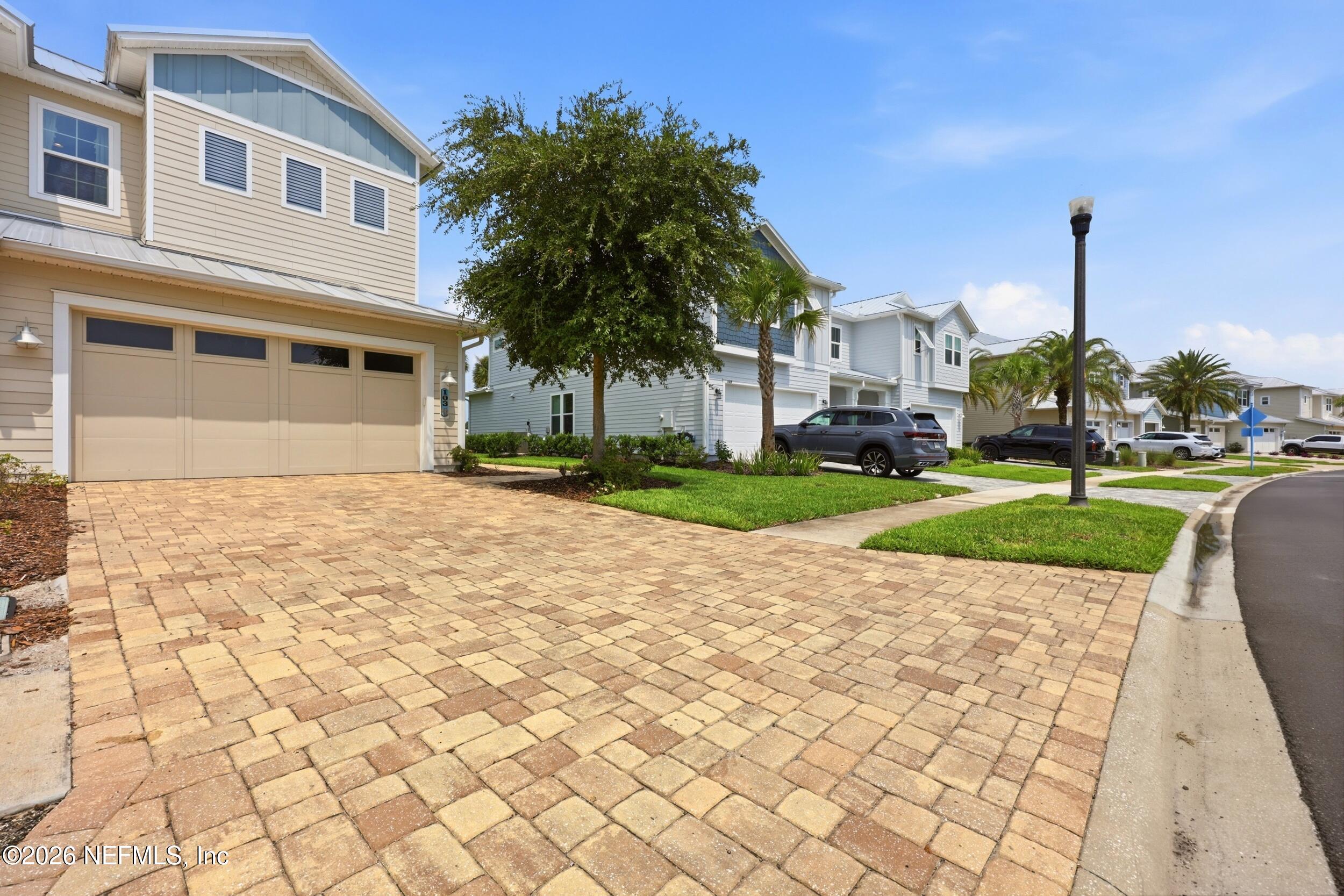 103 RUM RUNNER Way, St. Johns