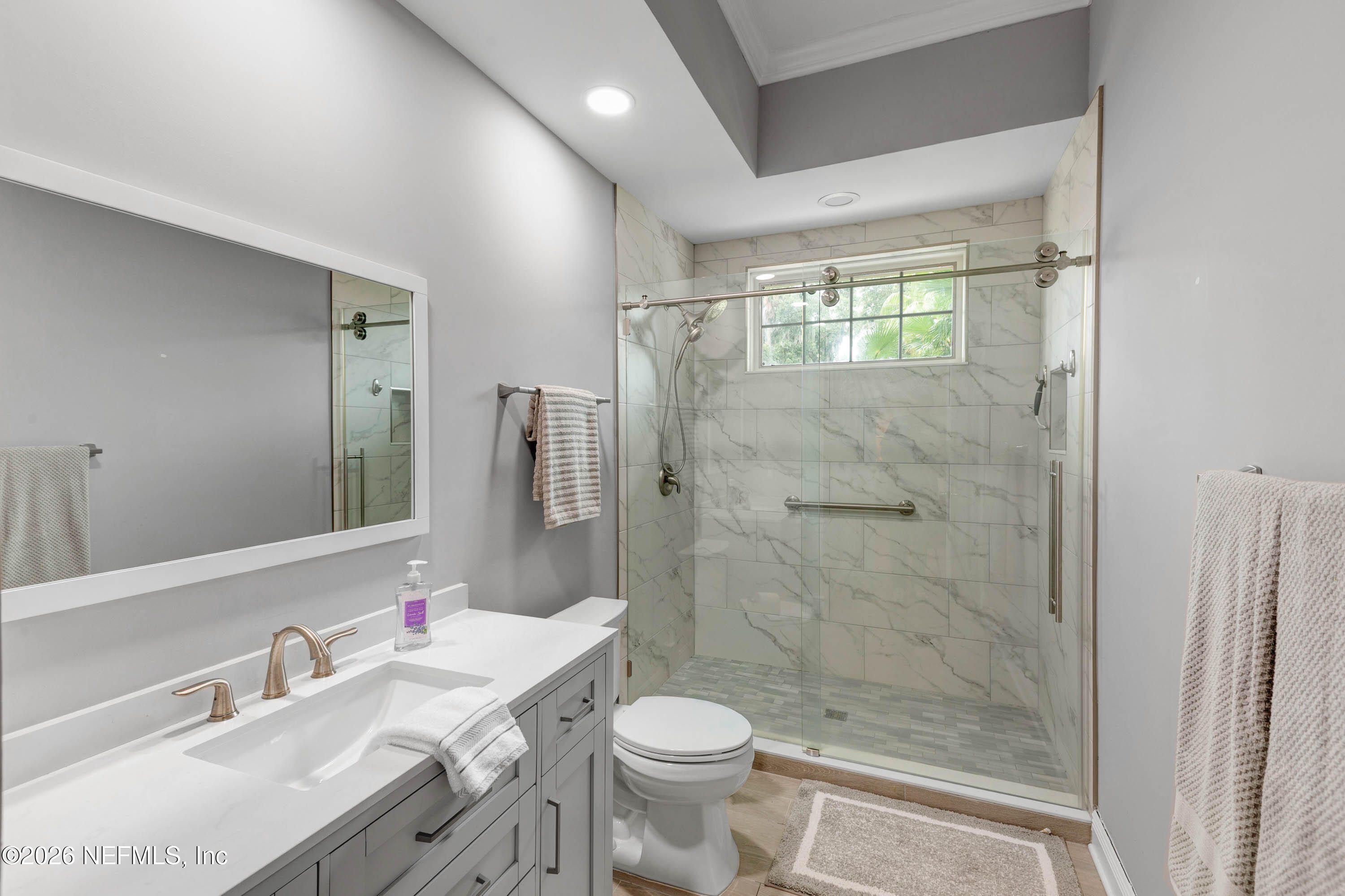 192 TWELVE OAKS Lane