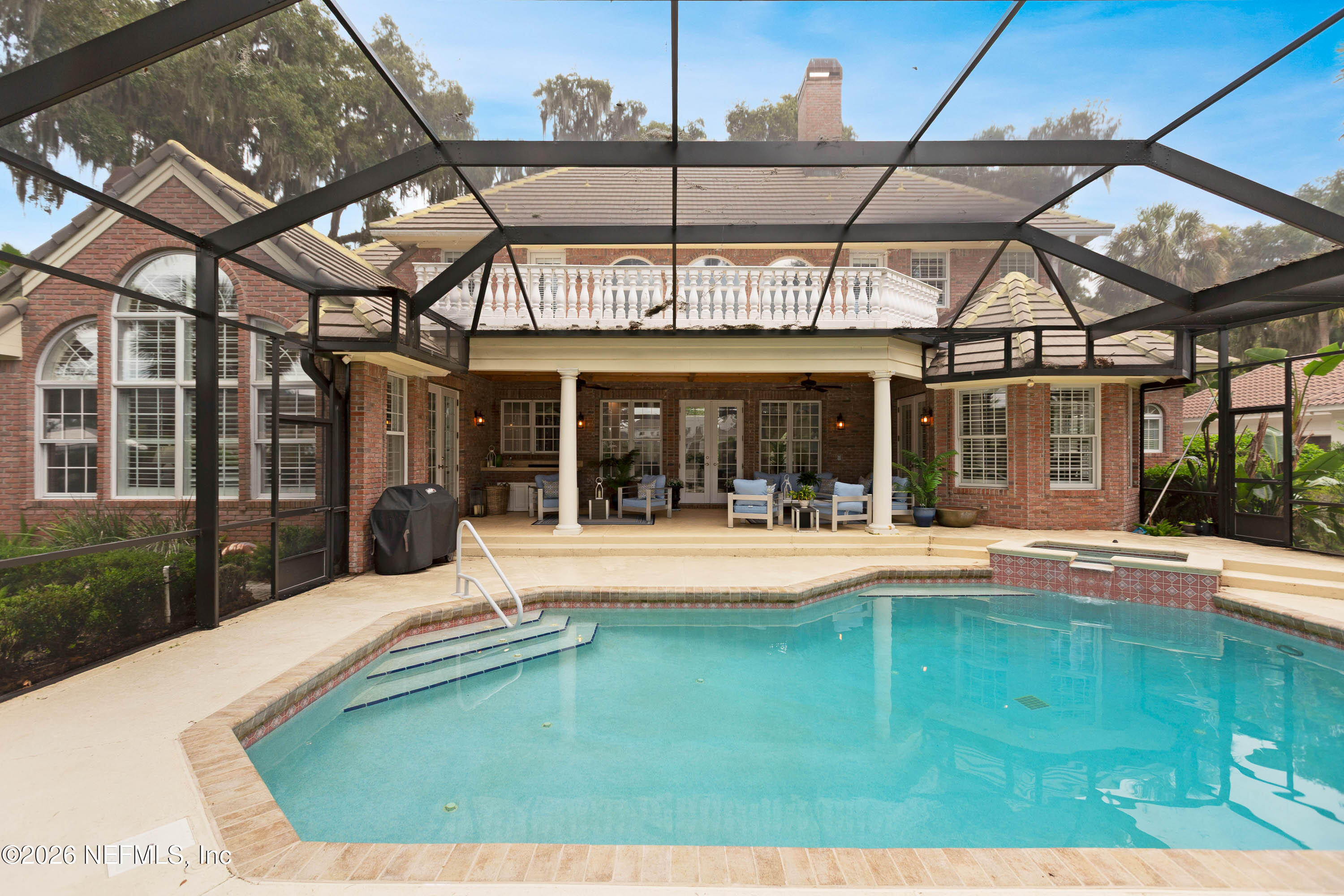 192 TWELVE OAKS Lane
