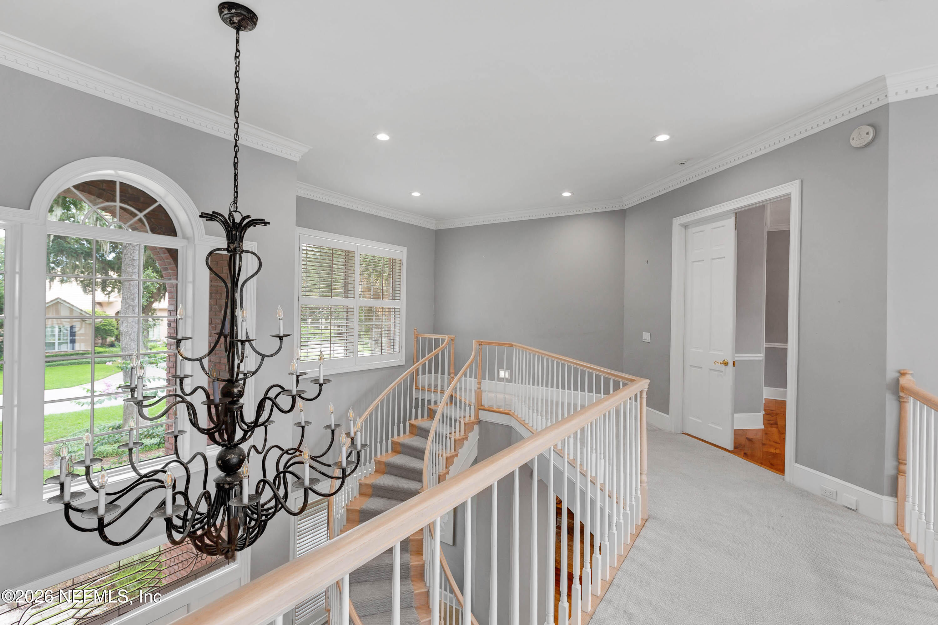 192 TWELVE OAKS Lane