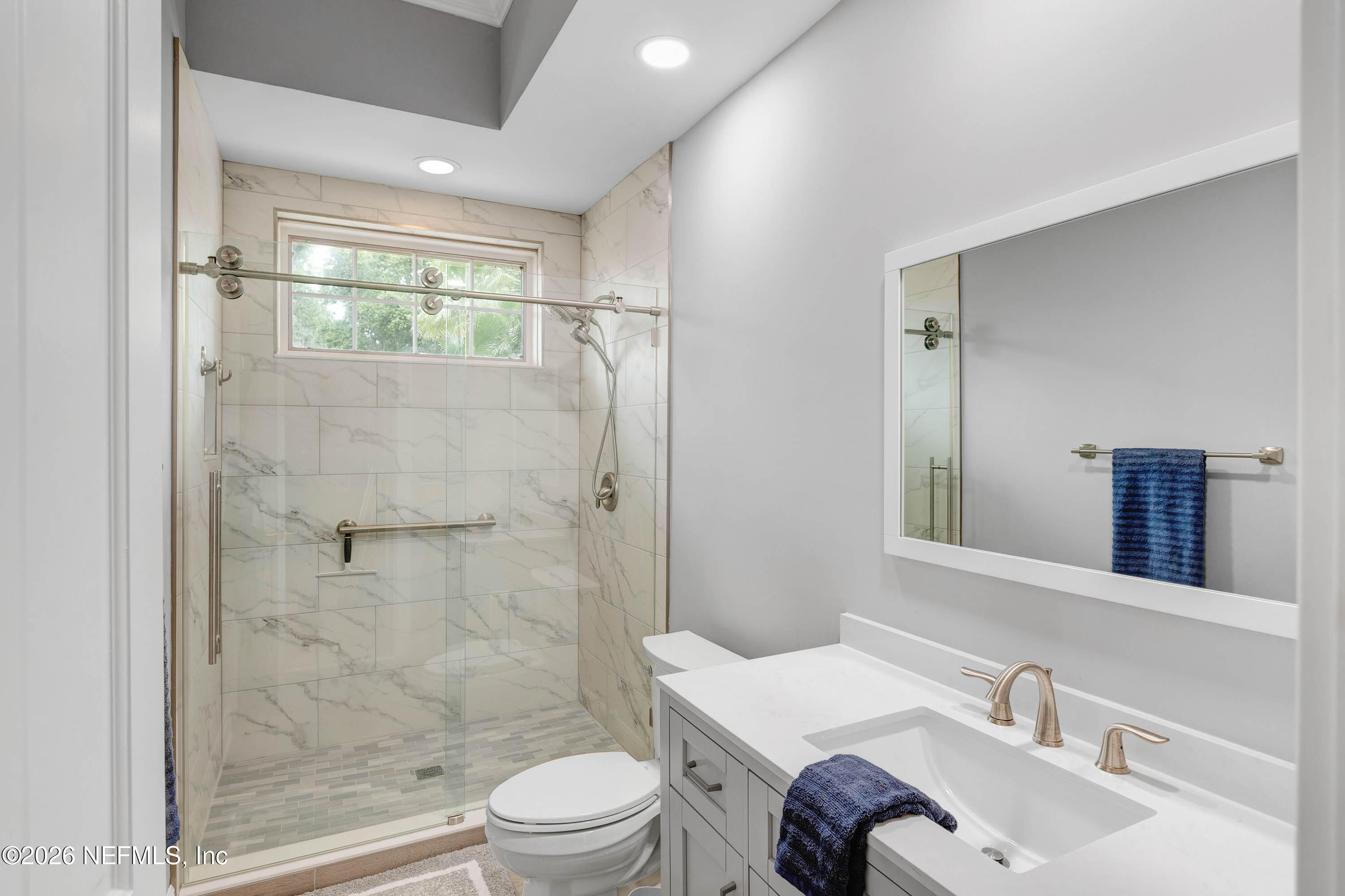 192 TWELVE OAKS Lane