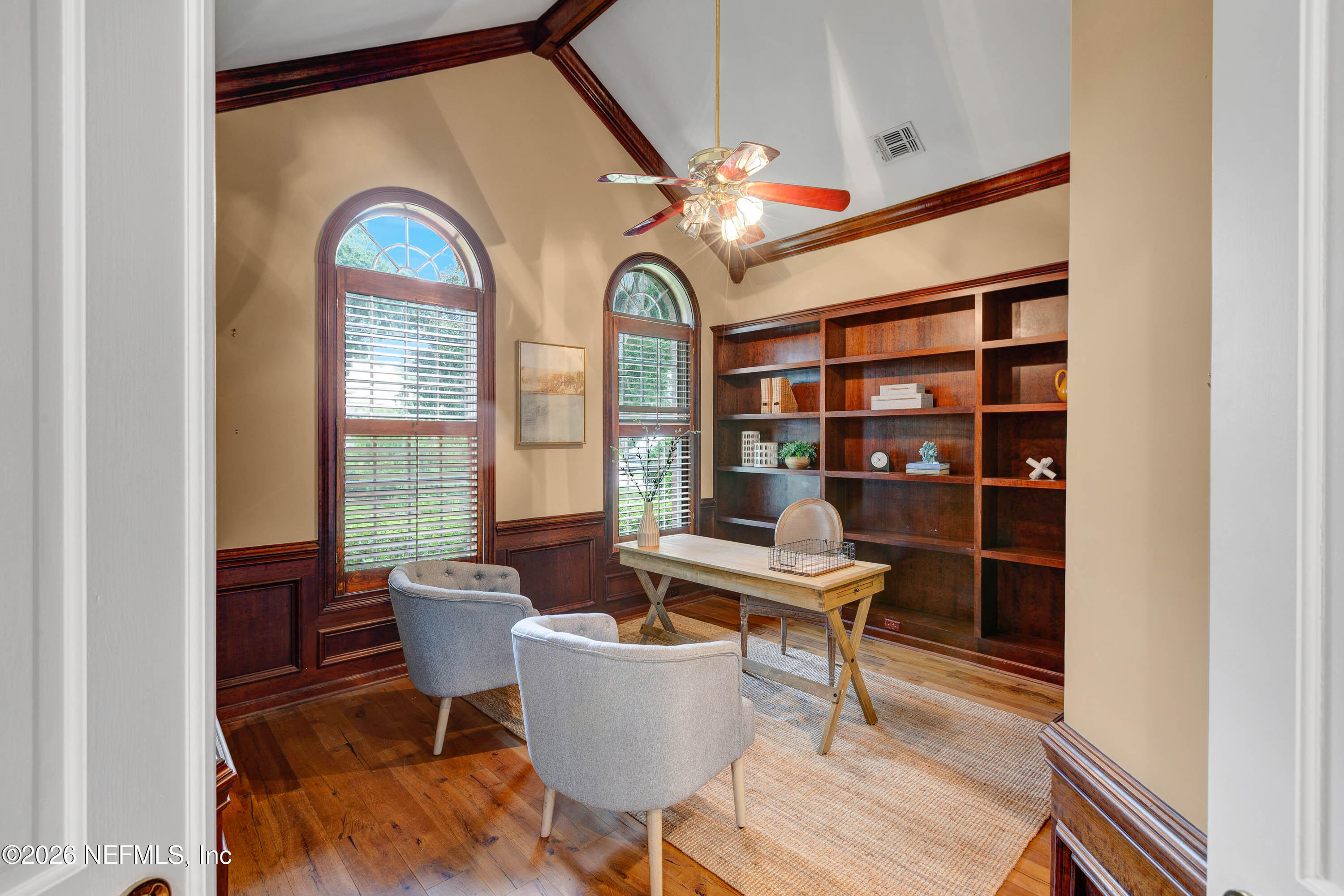 192 TWELVE OAKS Lane