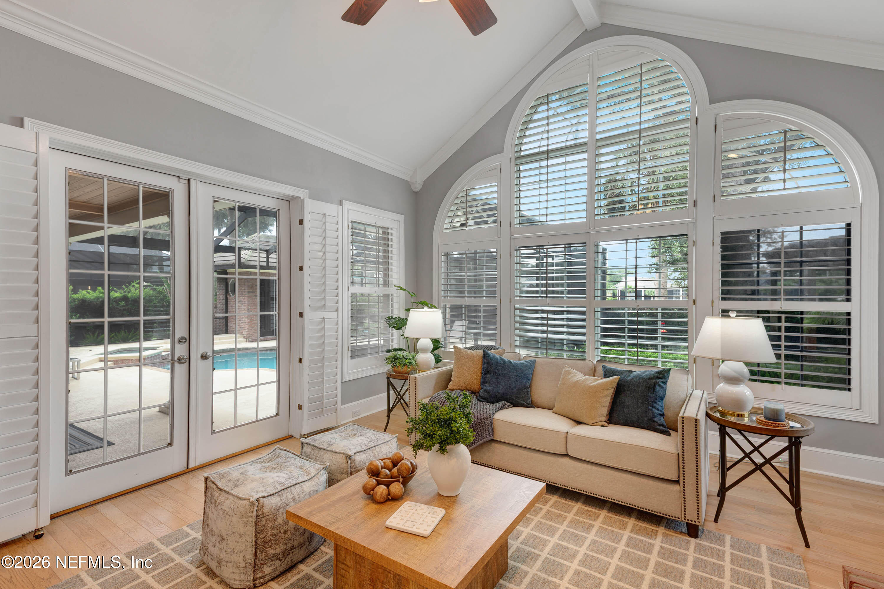 192 TWELVE OAKS Lane