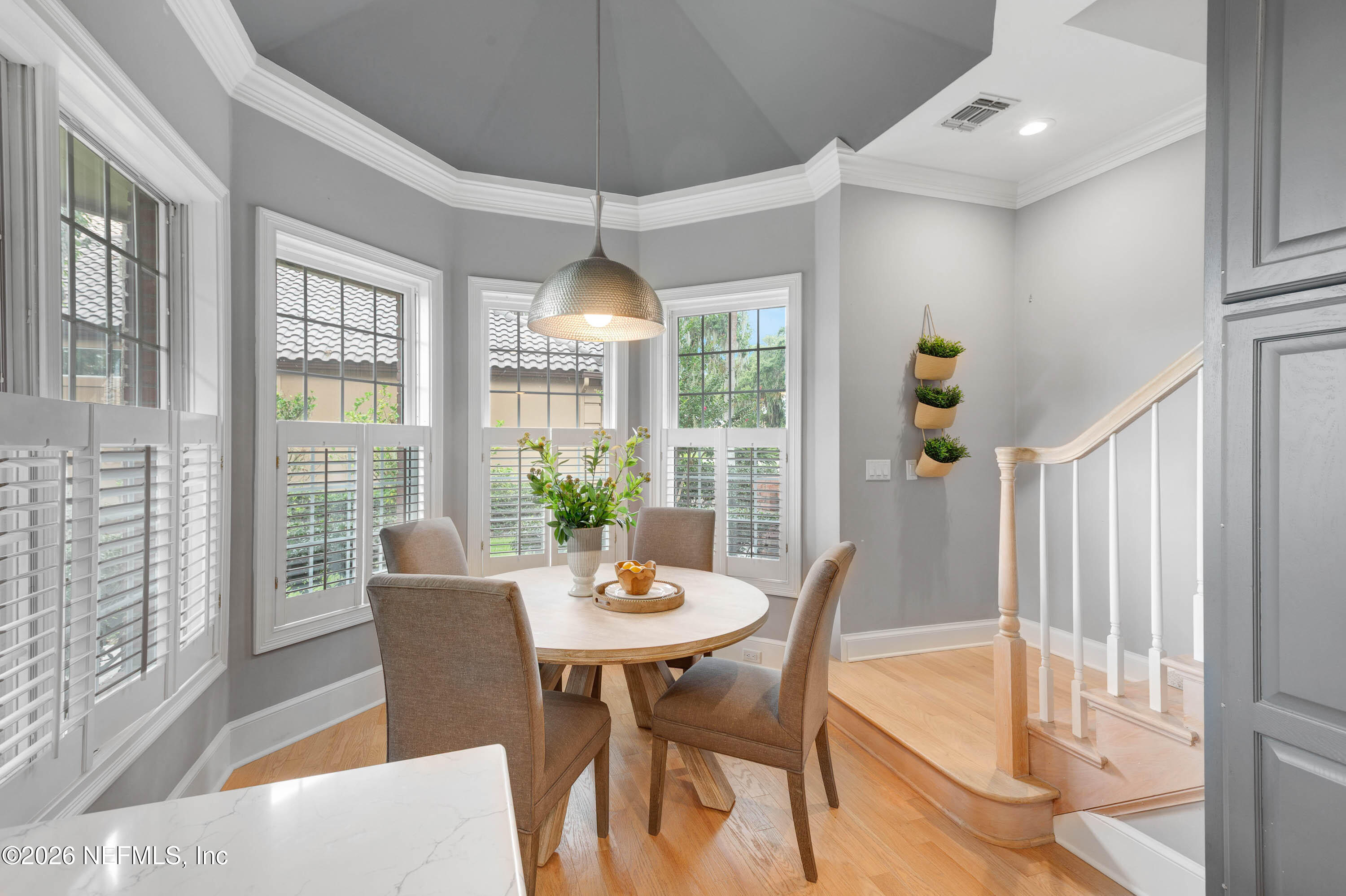 192 TWELVE OAKS Lane