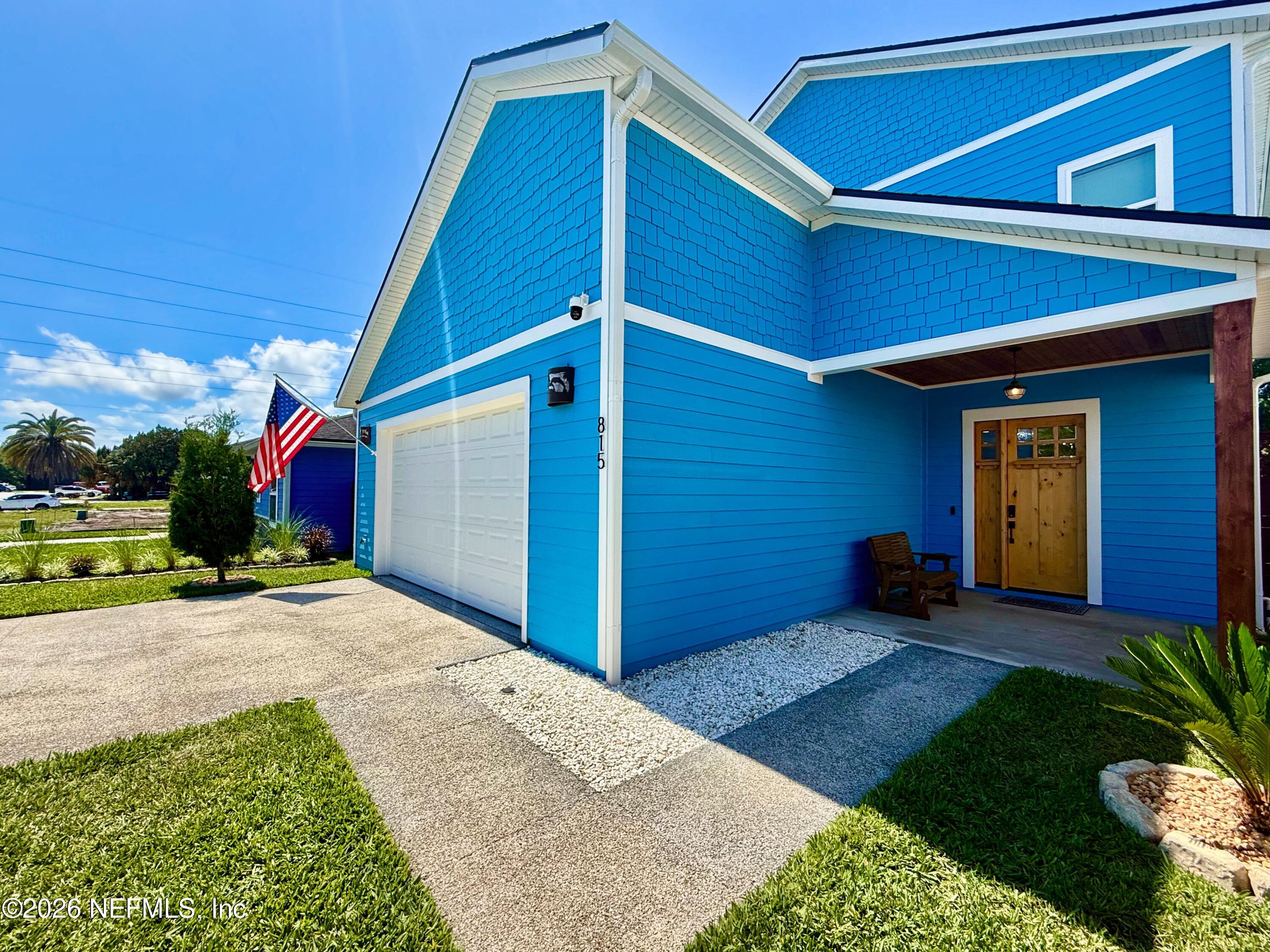 815 S 11TH Avenue S