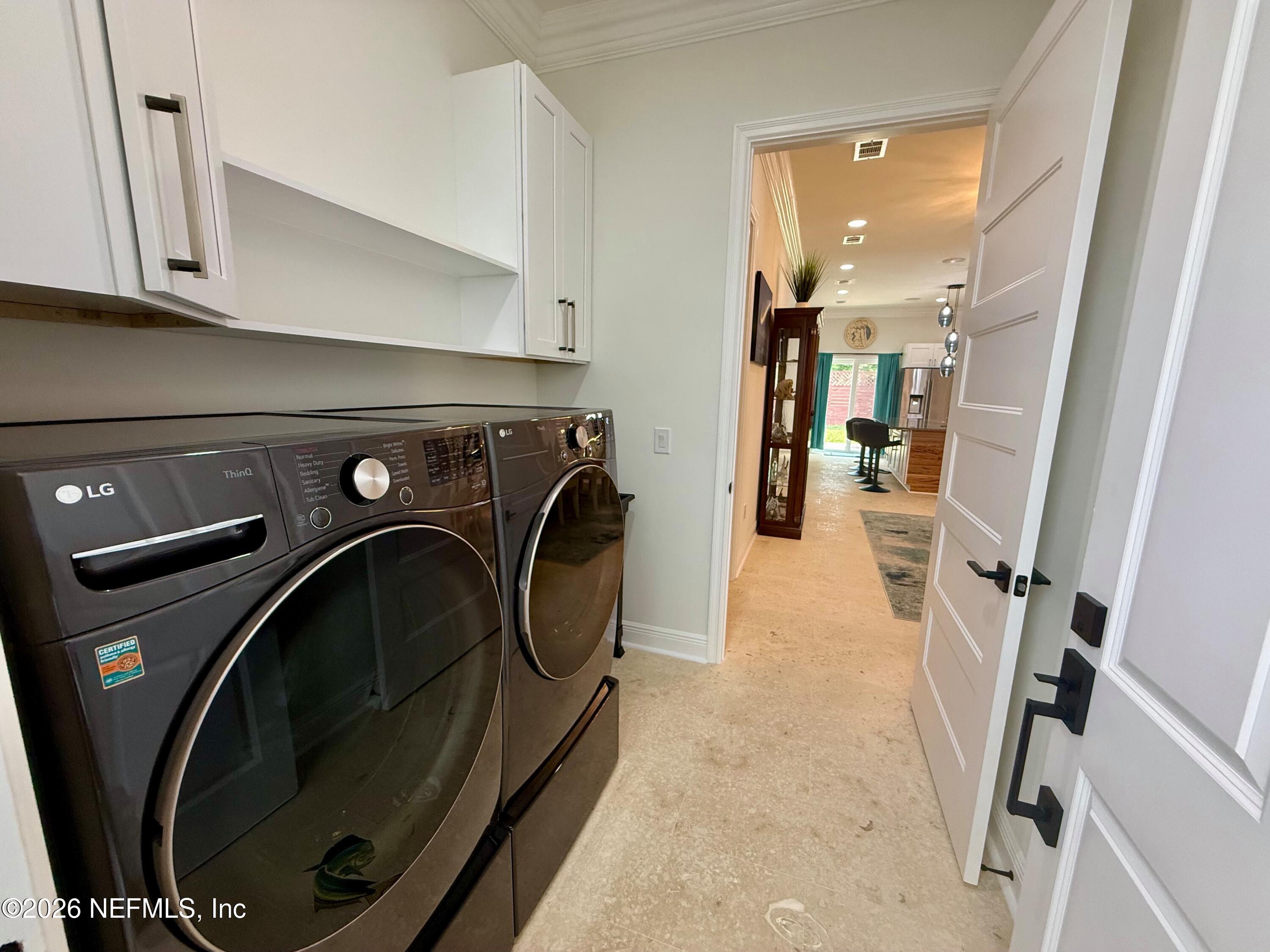 815 S 11TH Avenue S
