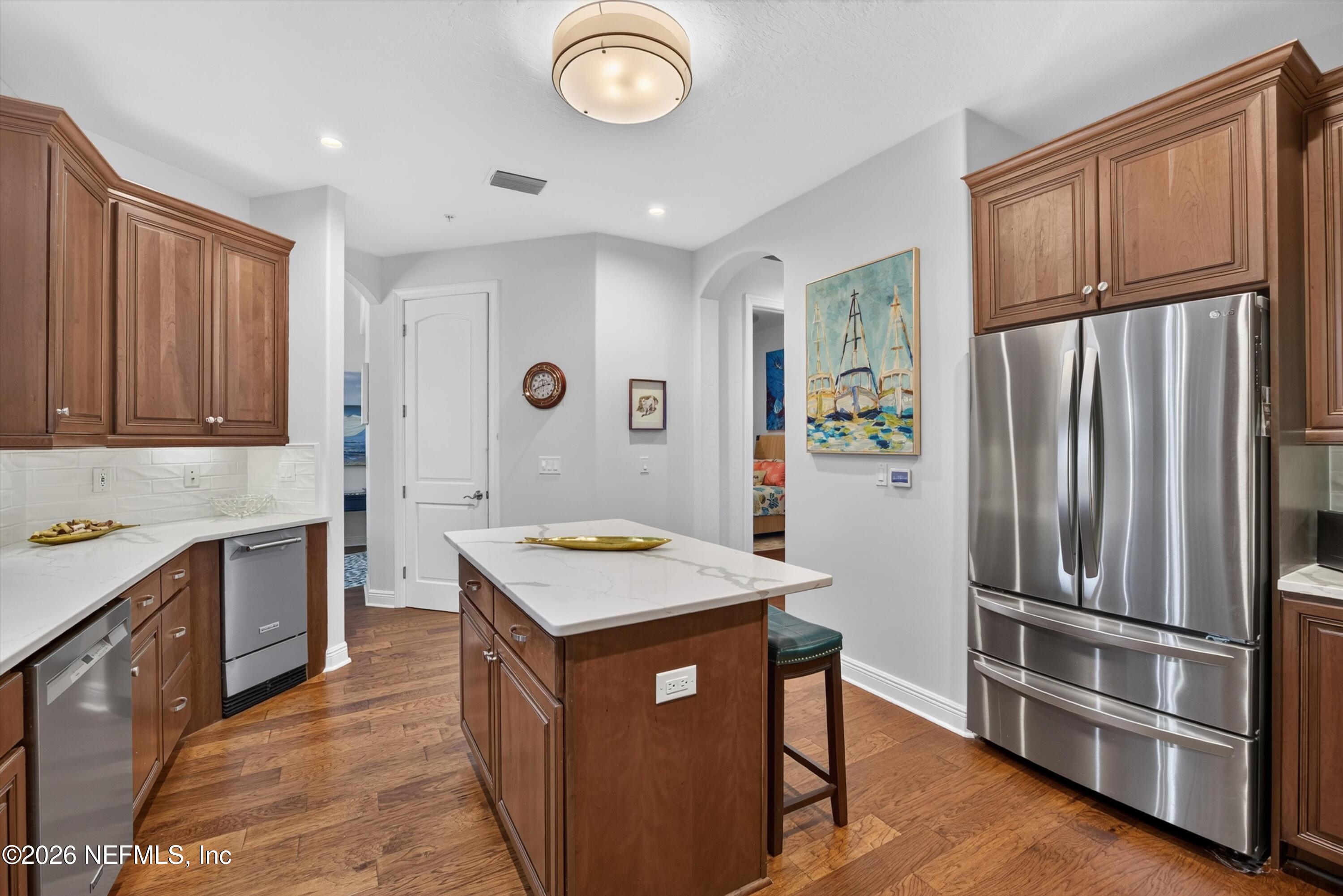140 AVENUE DE LA MER 1701