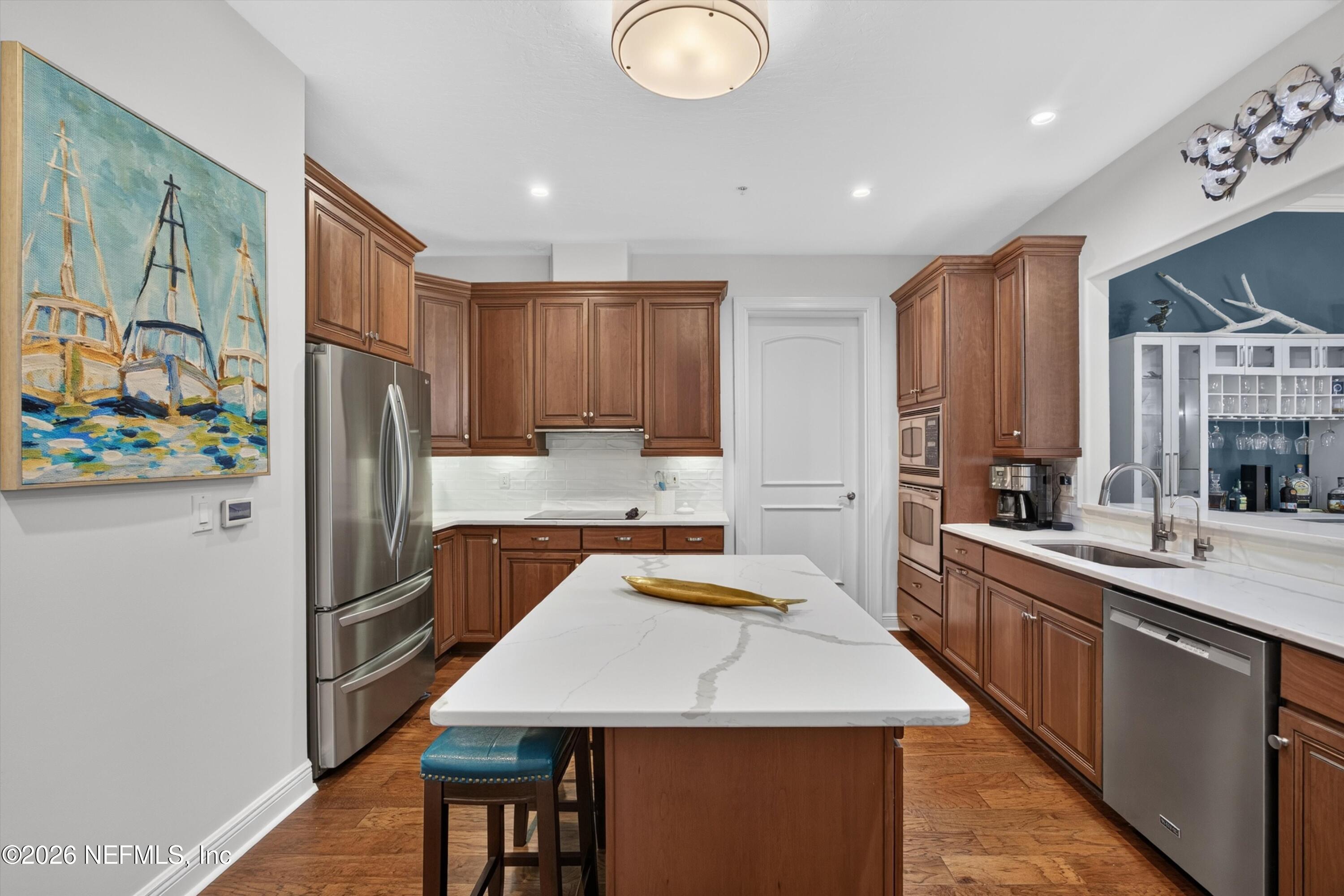 140 AVENUE DE LA MER 1701