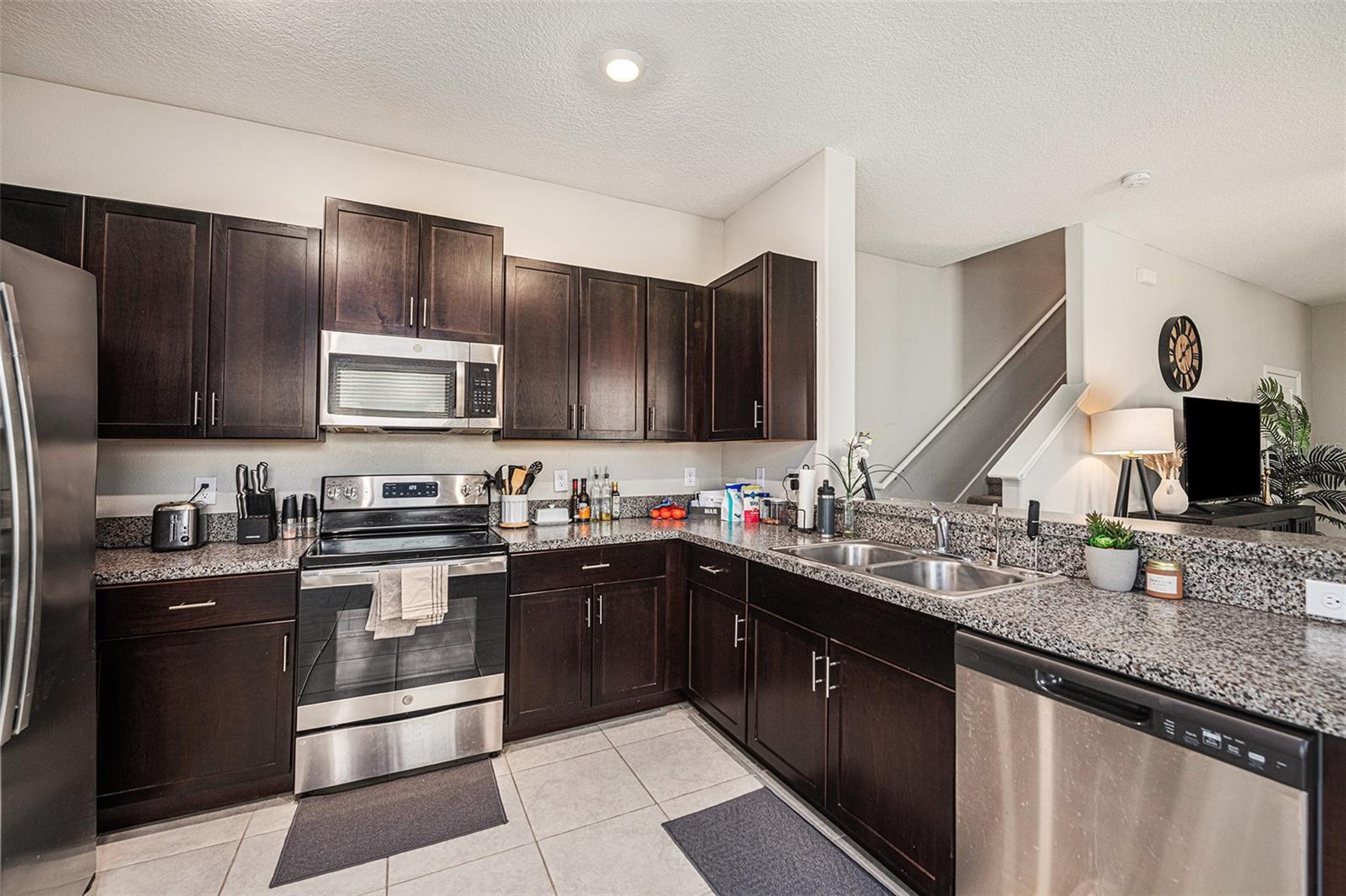 4435 GLOBE THISTLE DR