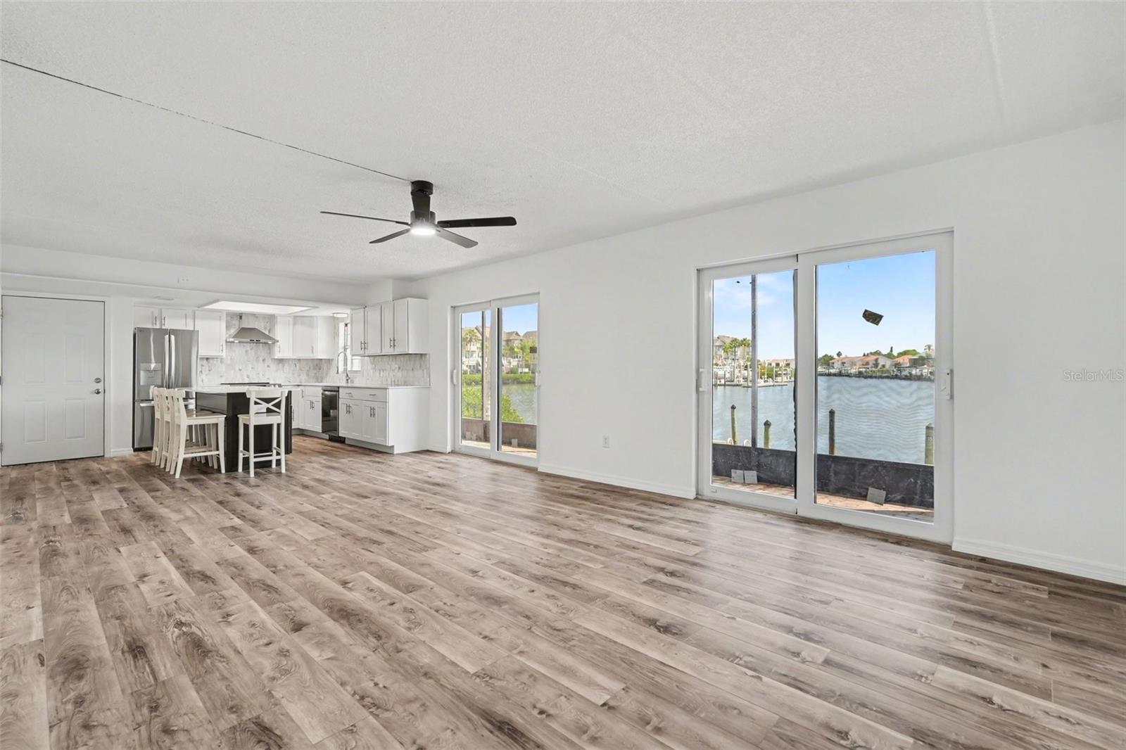 8828 BAY POINTE DR #104