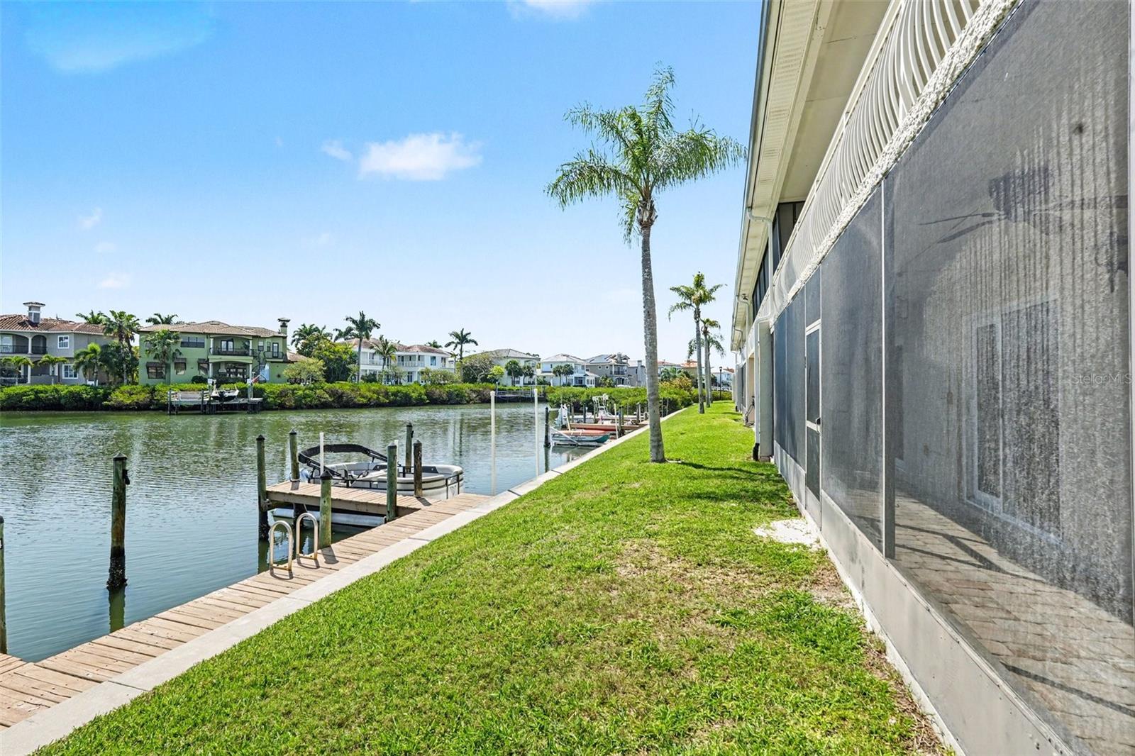 8828 BAY POINTE DR #104