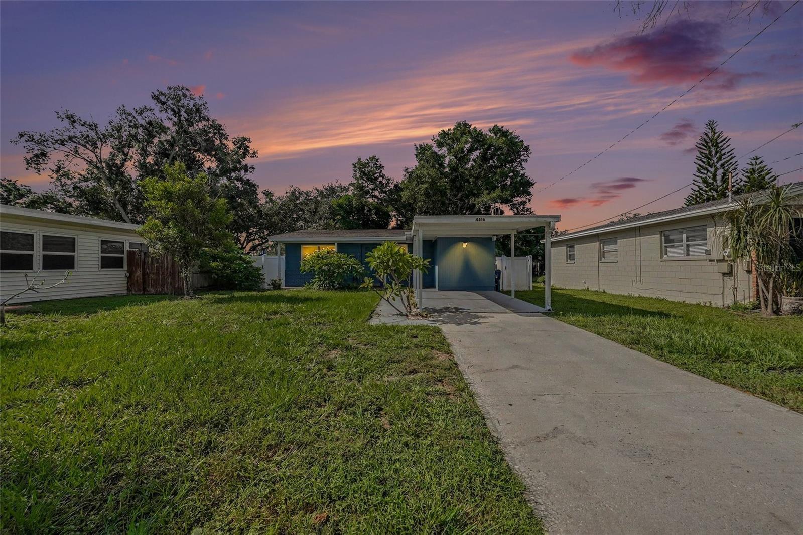 4516 W PAXTON AVE