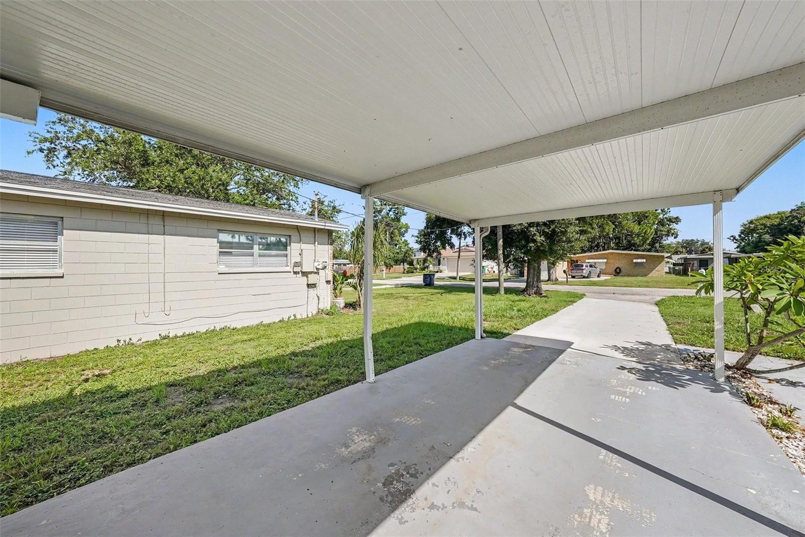 4516 W PAXTON AVE