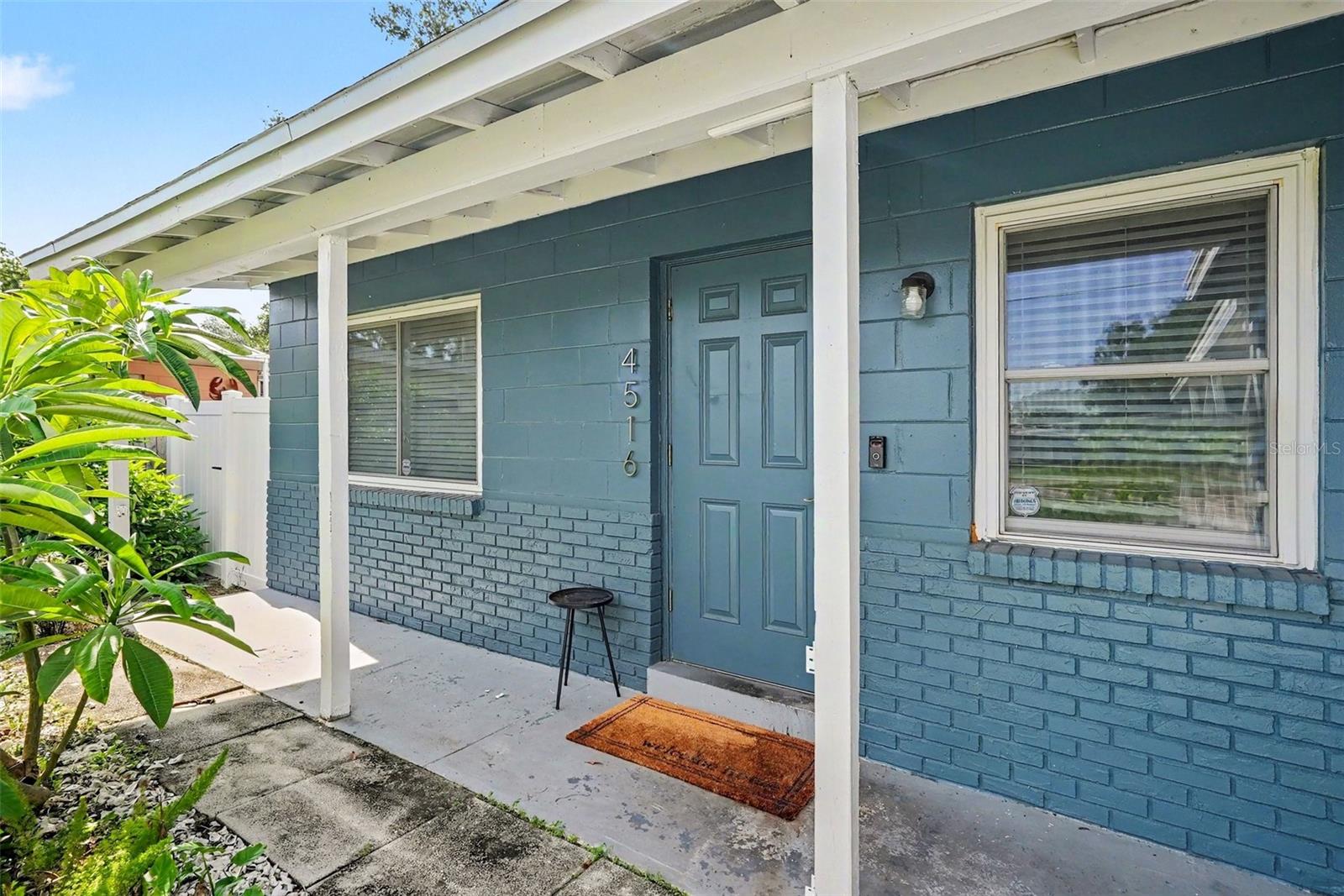 4516 W PAXTON AVE