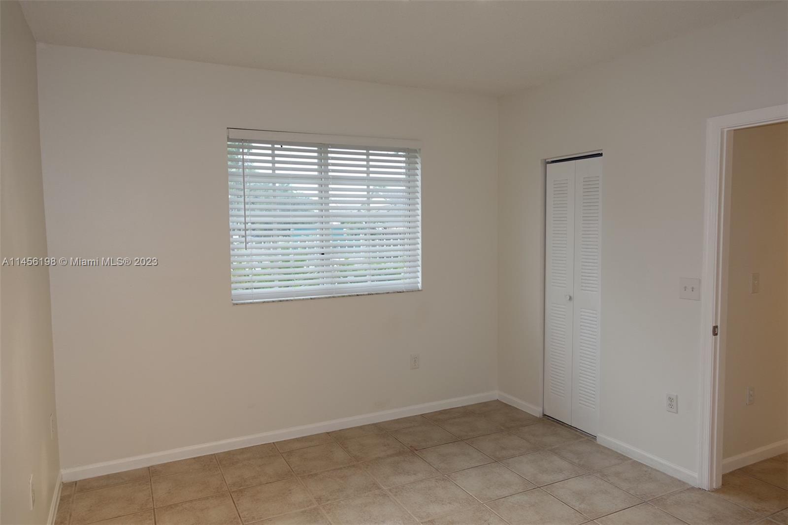3271 Sabal Palm Mnr # 104