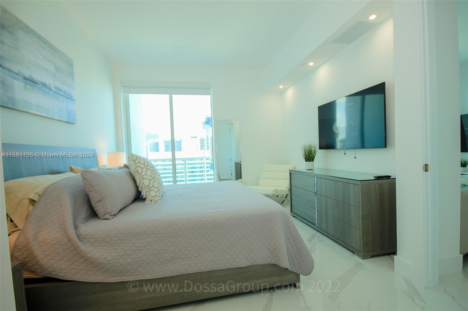 950 Brickell Bay Dr # 4406
