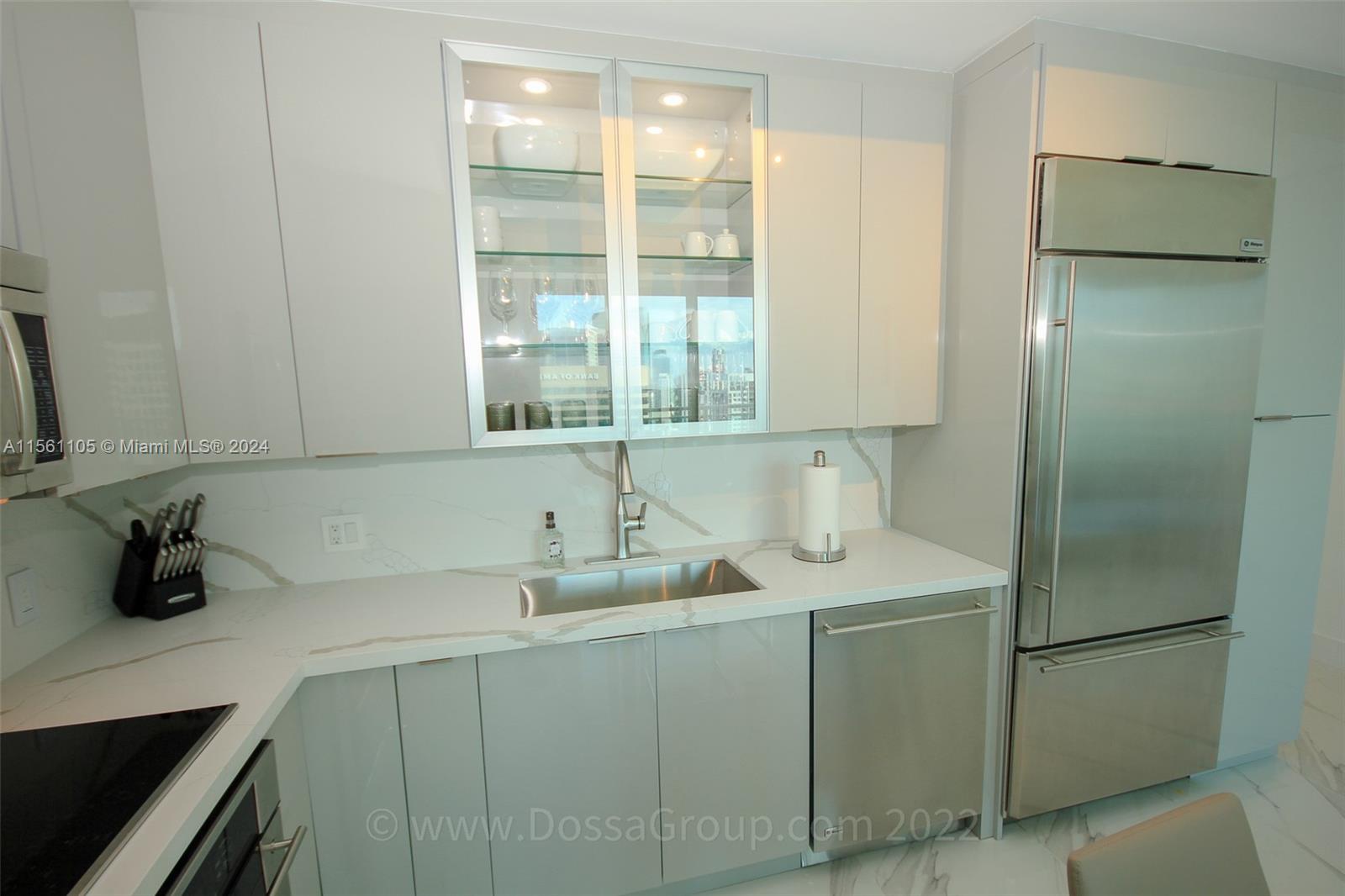 950 Brickell Bay Dr # 4406
