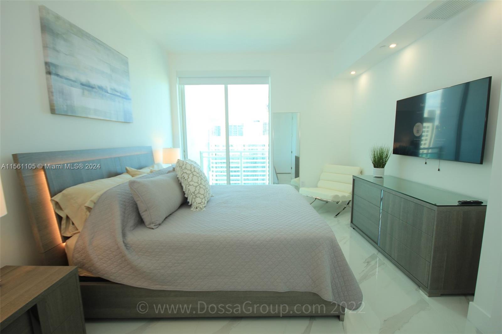 950 Brickell Bay Dr # 4406