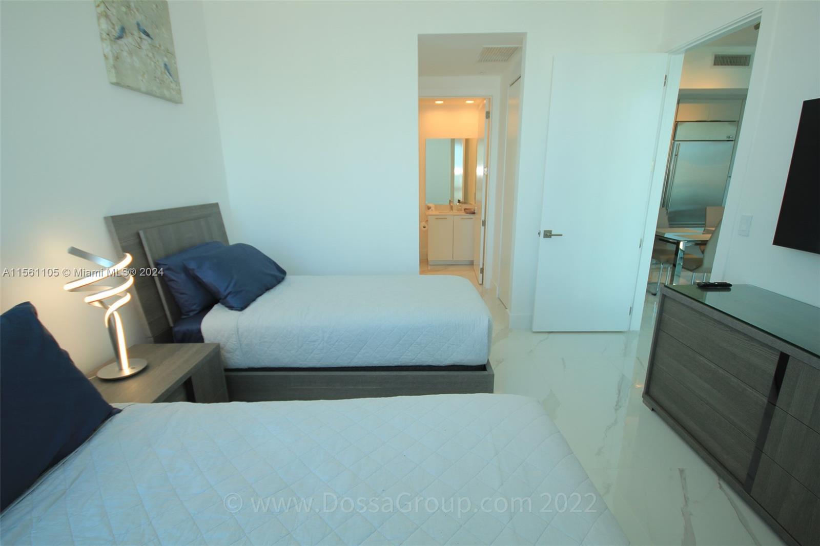 950 Brickell Bay Dr # 4406