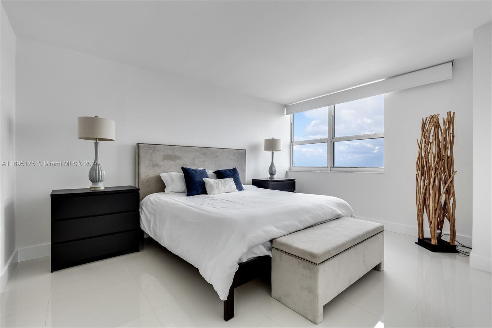 650 West Ave # 2710