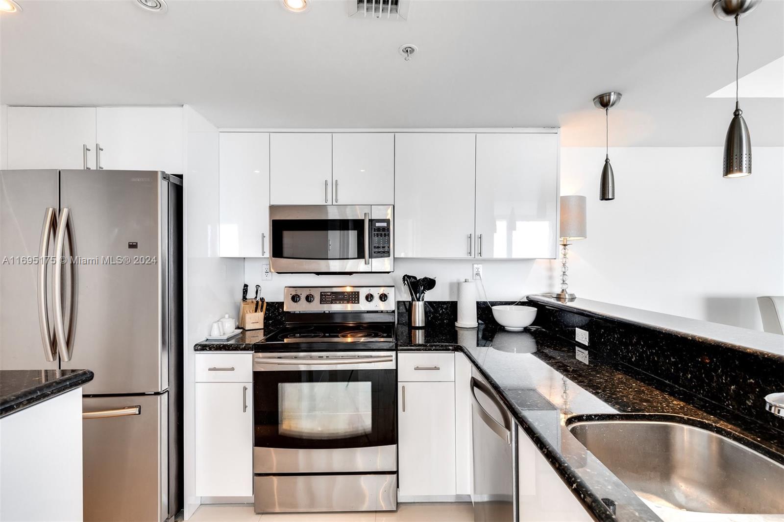 650 West Ave # 2710