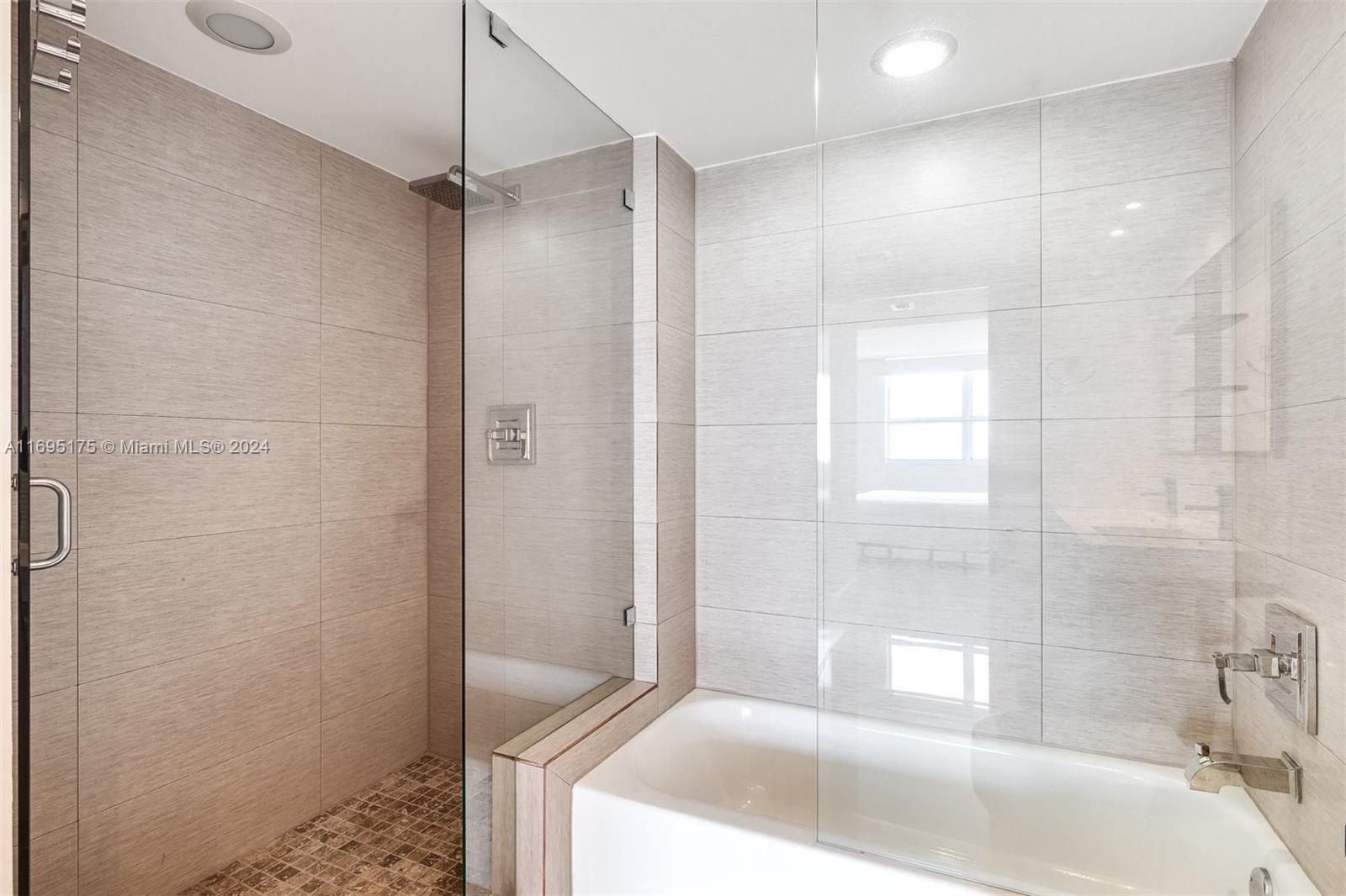 650 West Ave # 2710