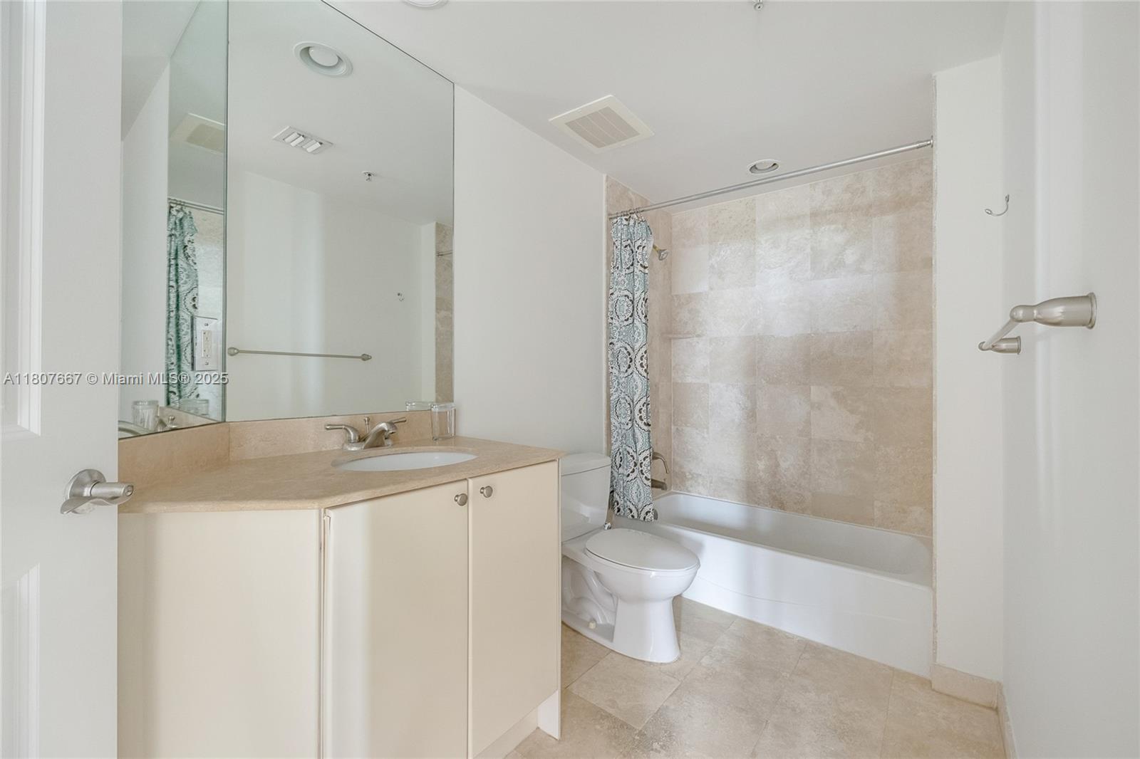1745 E Hallandale Beach Blvd Unit: 1607W