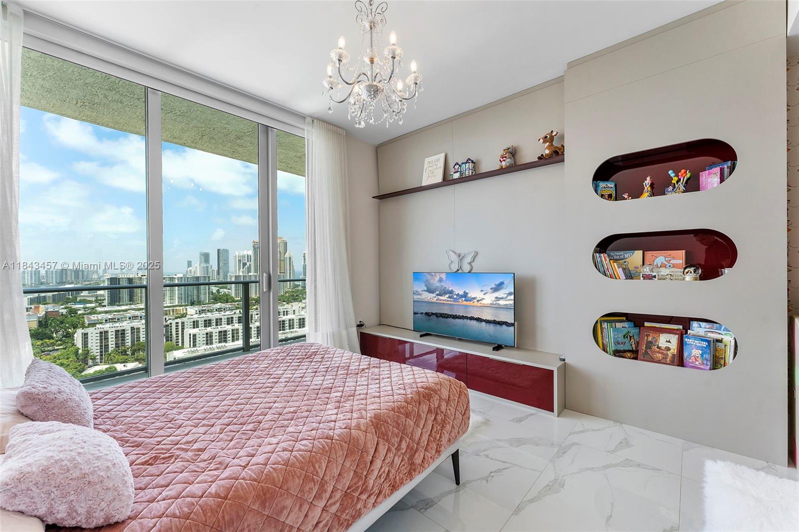 330 Sunny Isles Blvd Unit: 5-LPH03