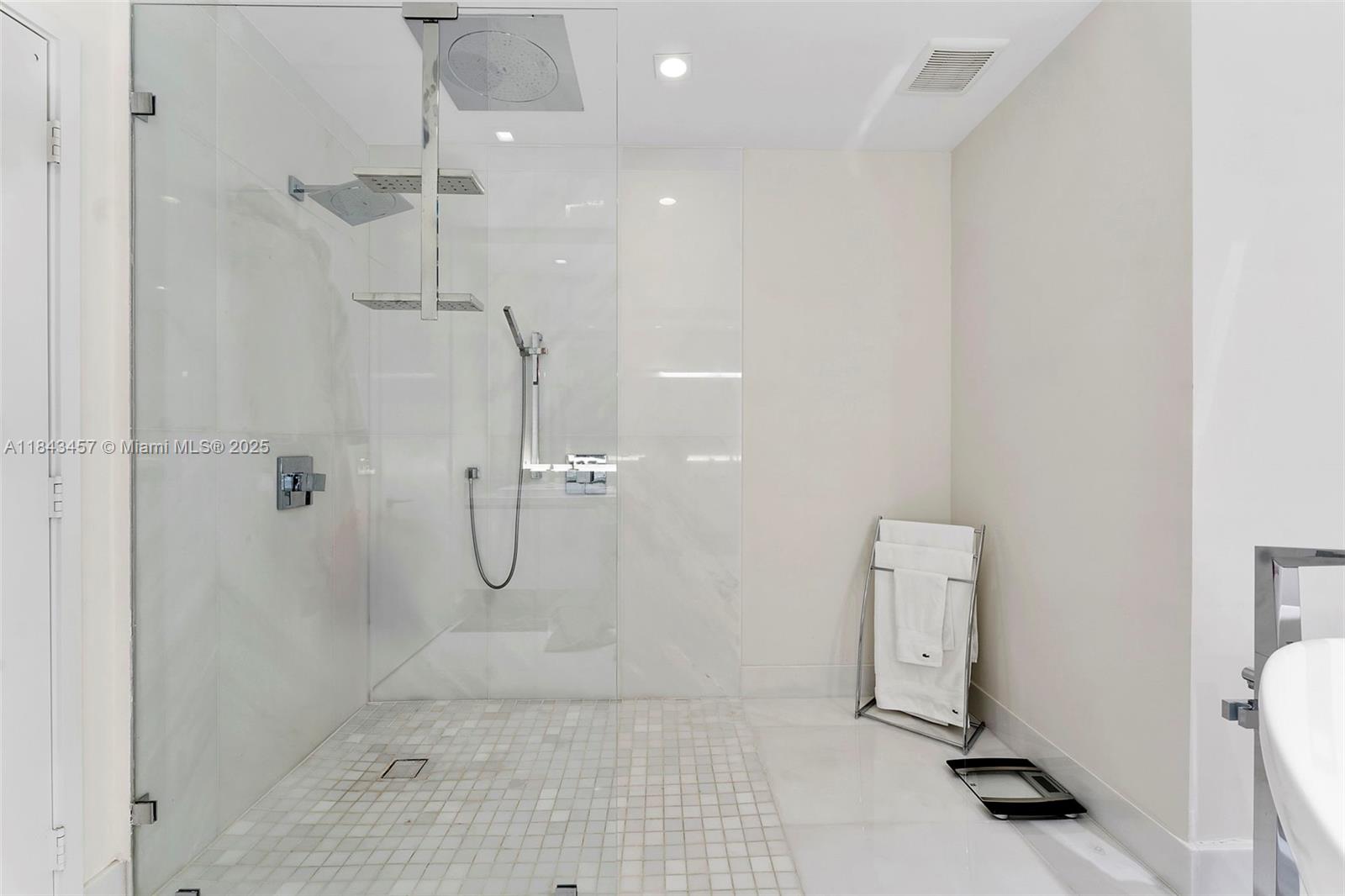 330 Sunny Isles Blvd Unit: 5-LPH03