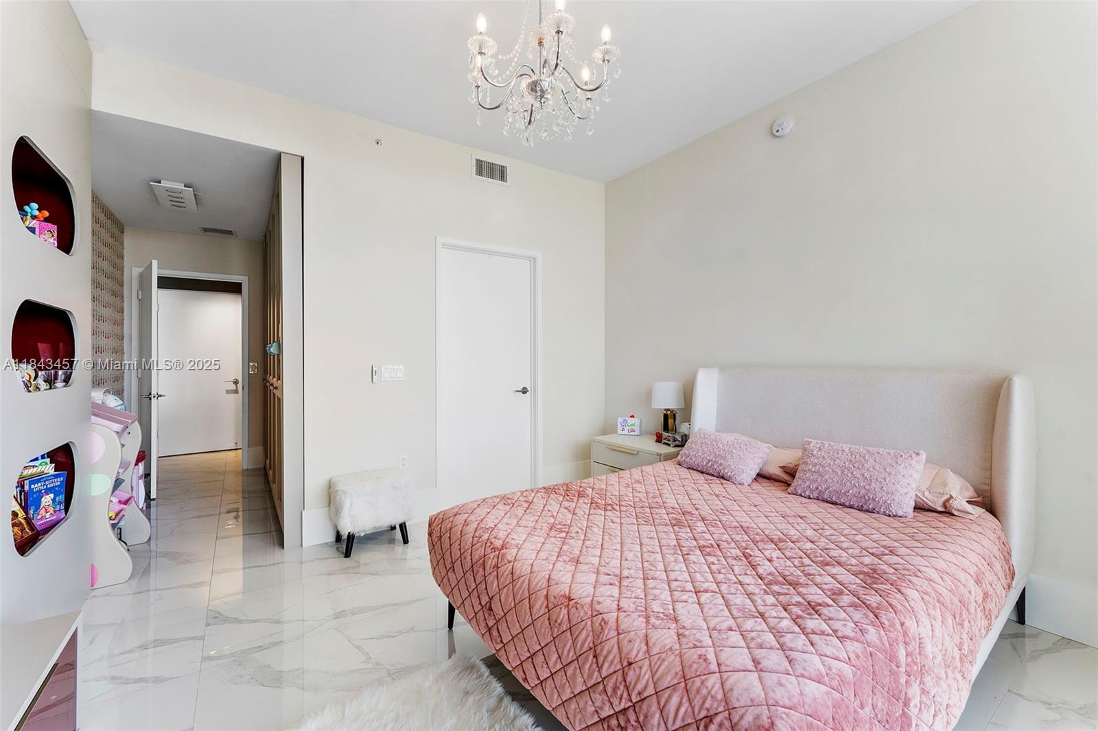 330 Sunny Isles Blvd Unit: 5-LPH03