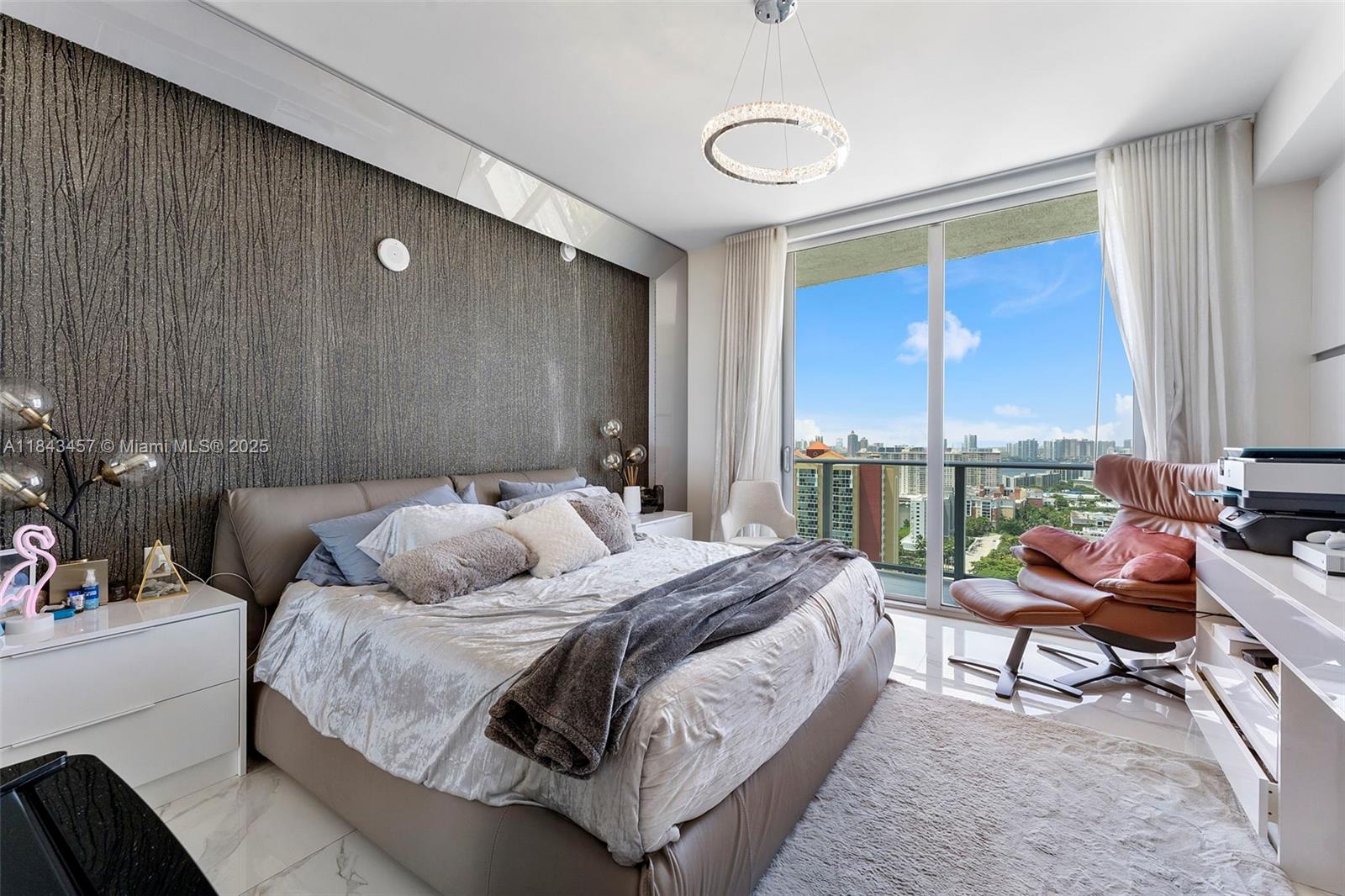 330 Sunny Isles Blvd Unit: 5-LPH03