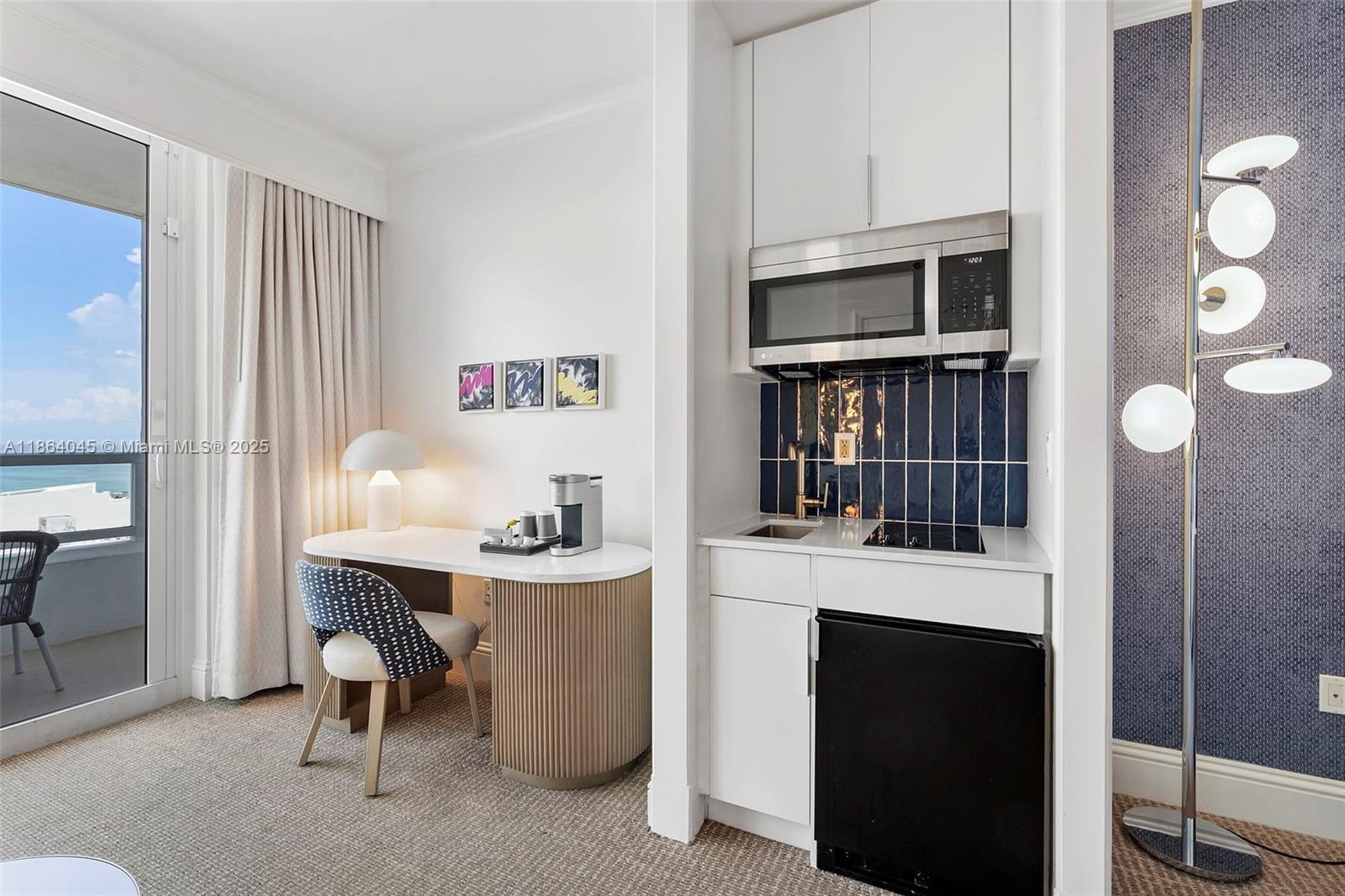 4401 Collins Ave # 2907