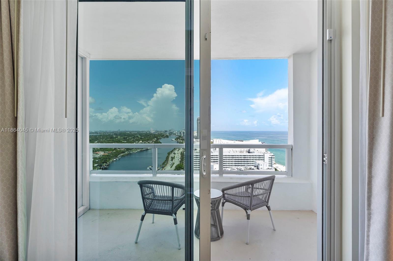 4401 Collins Ave # 2907