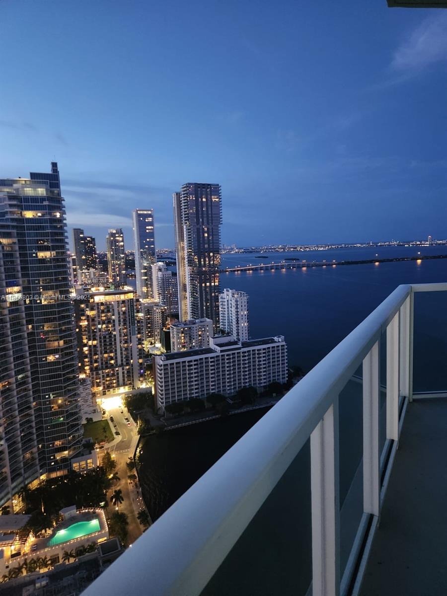 1900 N Bayshore Dr # 4112