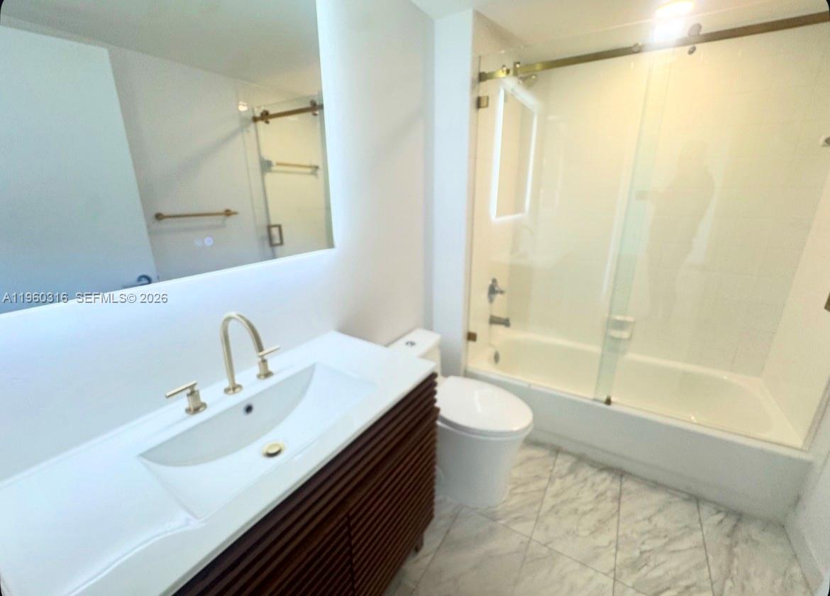 650 West Ave # 1704