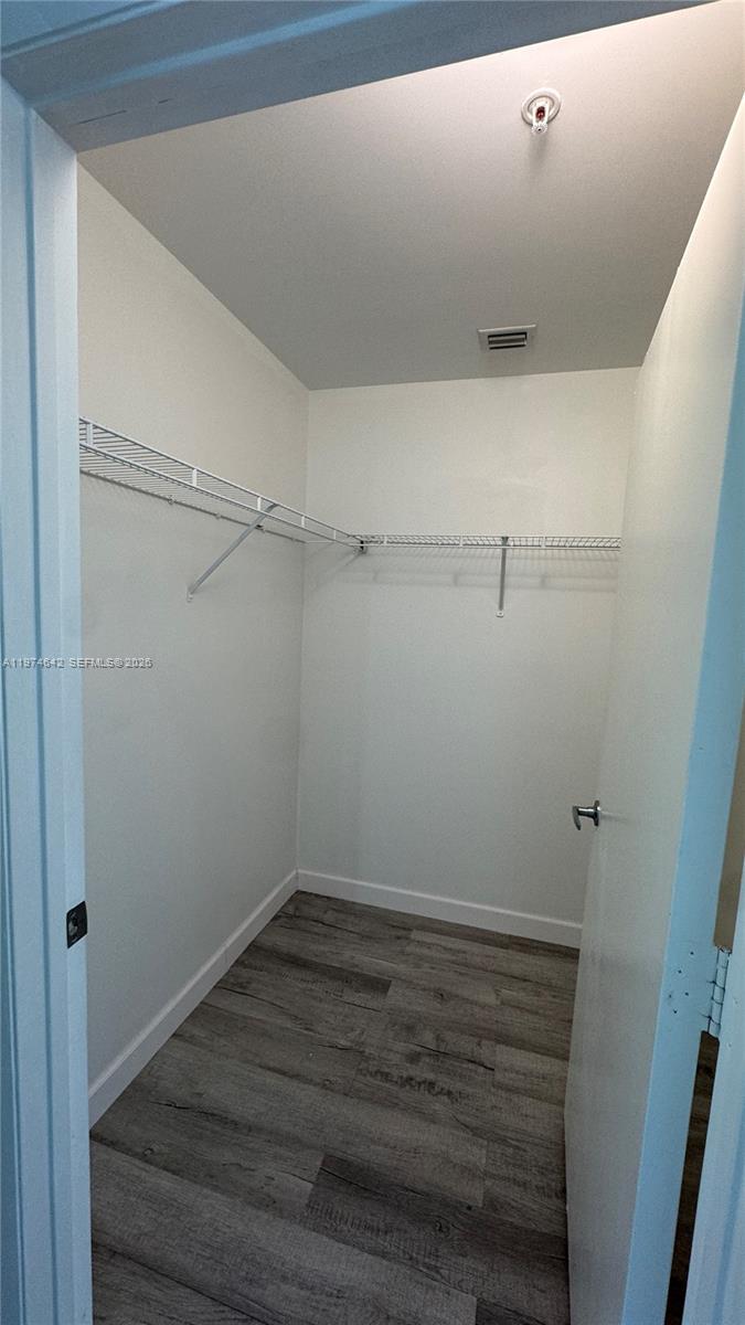 1900 N Bayshore Dr # 4112